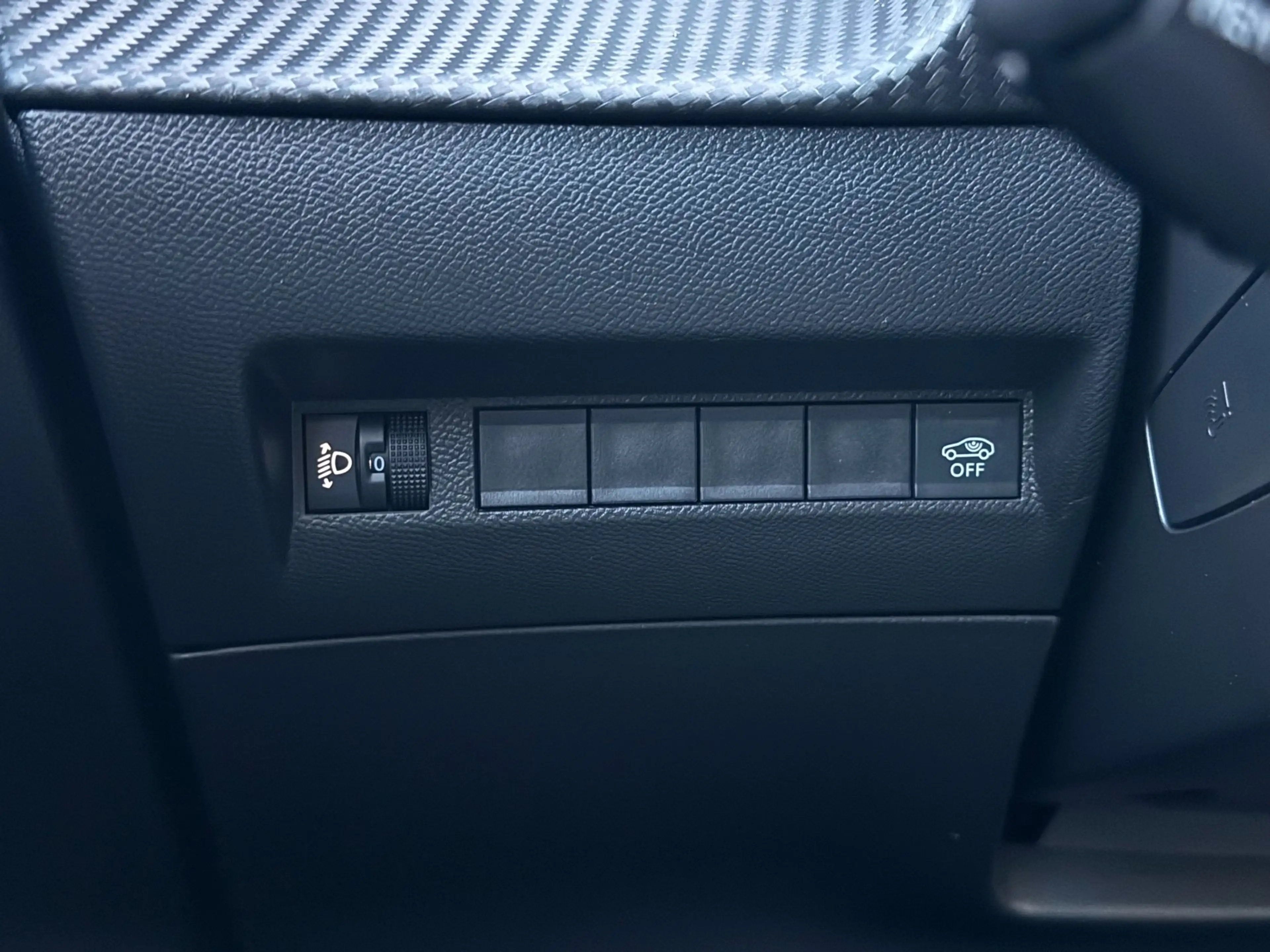 Peugeot 2008 1.2 Hybrid 145PK Allure | Carplay | Rijstrooksenso — photo 33