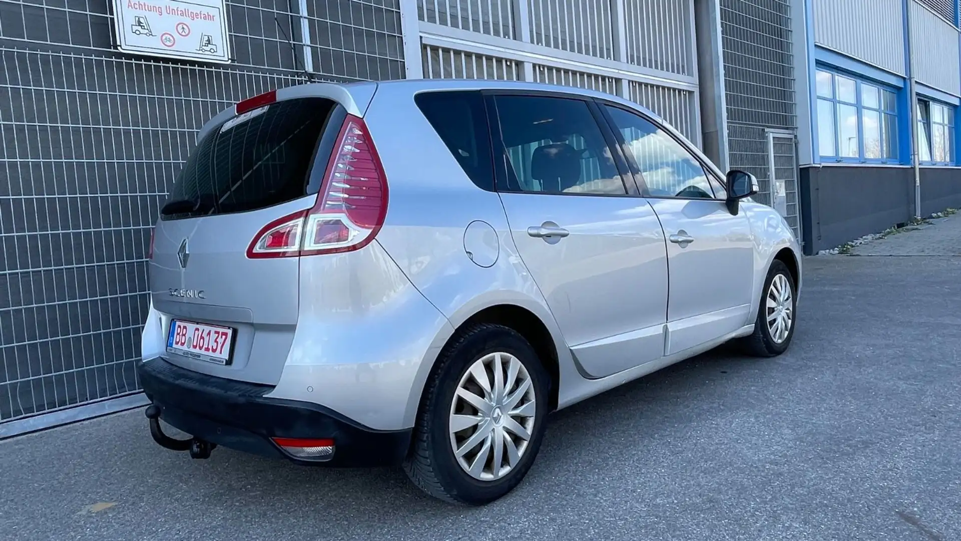 Renault Scenic 1.6 16V -Navi-AHK-SHZ-PDC-TÜV-Garantie Silber - 2