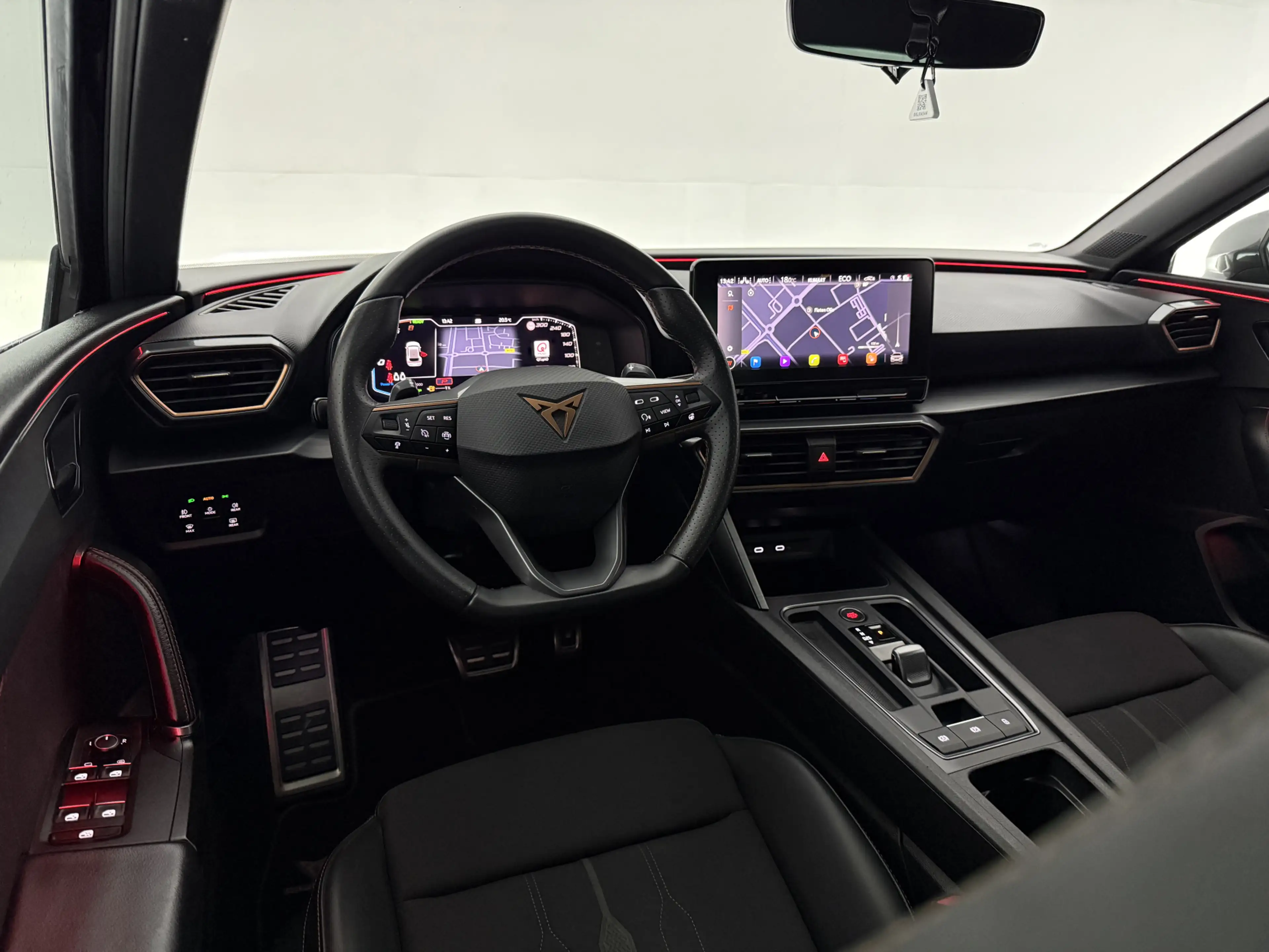 CUPRA Leon 1.4 TSI e-Hybrid VZ Adrenaline | Sfeer | Virtual | — photo 15