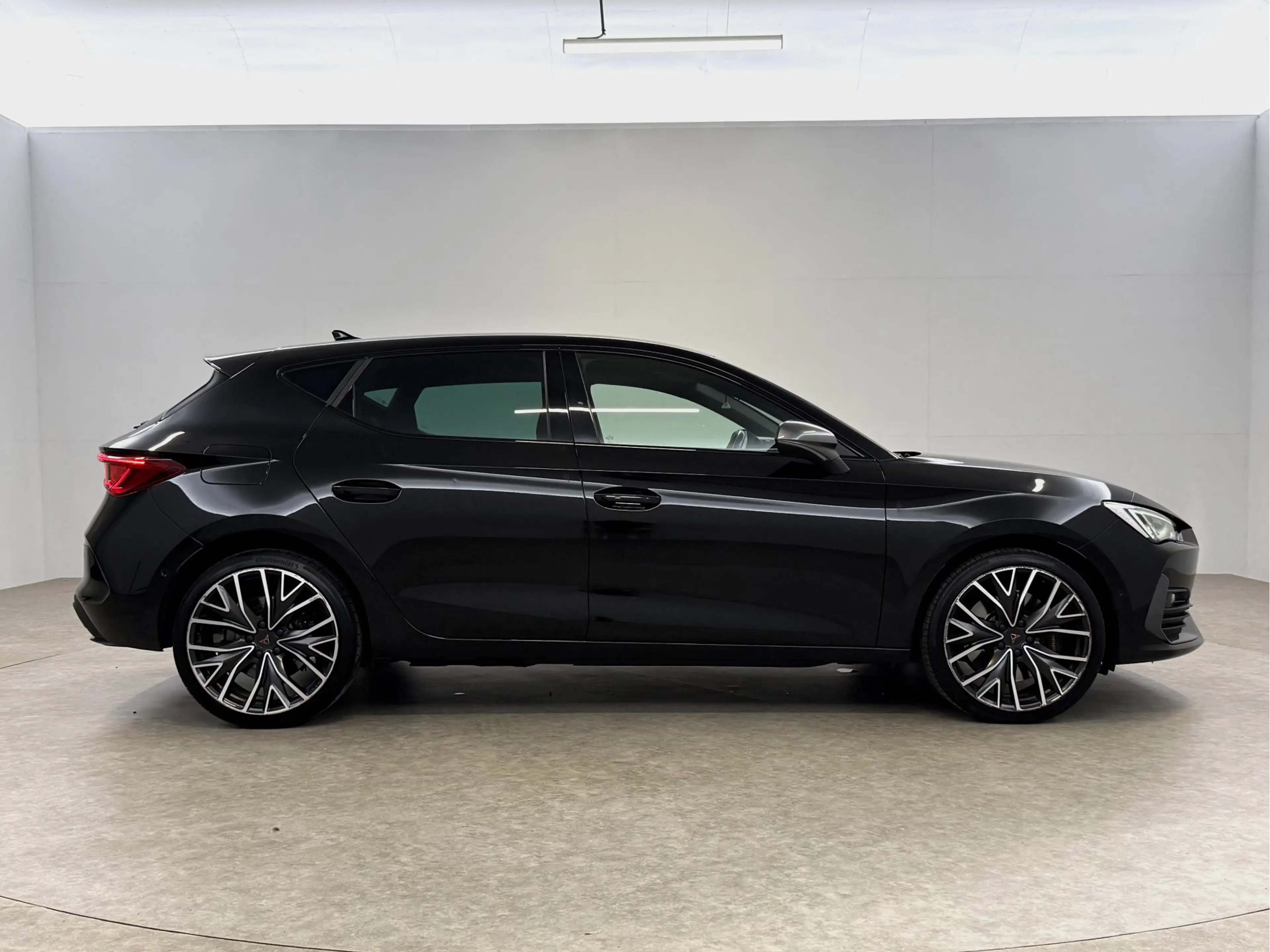 CUPRA Leon 1.4 TSI e-Hybrid VZ Adrenaline | Sfeer | Virtual | — photo 10