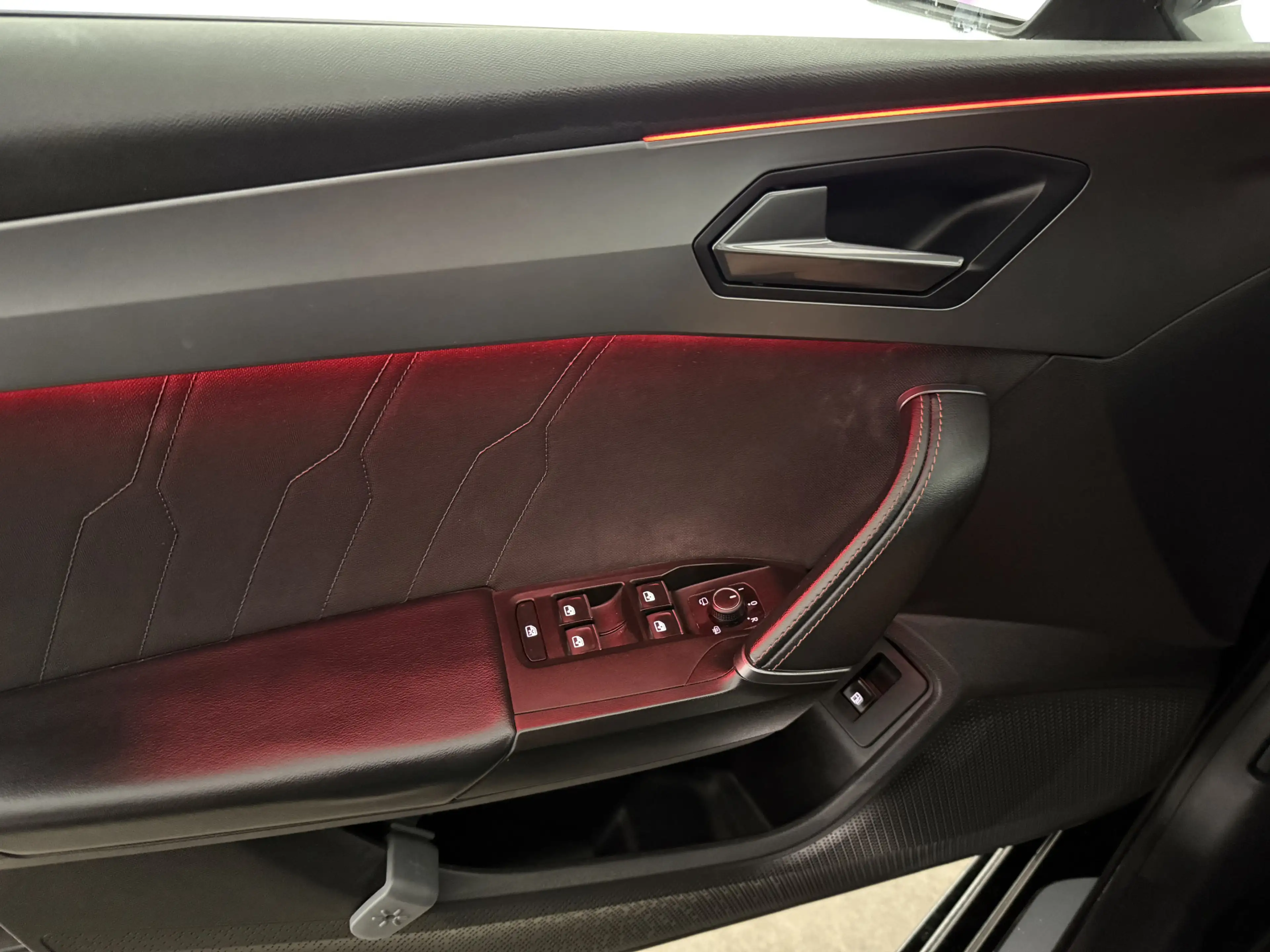 CUPRA Leon 1.4 TSI e-Hybrid VZ Adrenaline | Sfeer | Virtual | — photo 34