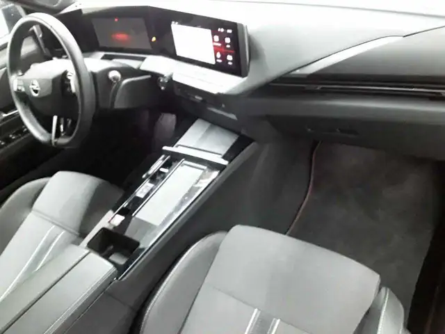 Opel Astra view 9