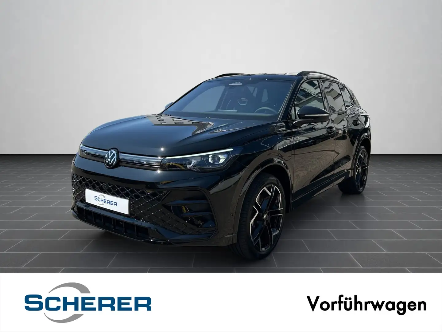 Volkswagen Tiguan R-Line 1,5l eHyb. 130kW (177PS)/85kW (115 Schwarz - 1