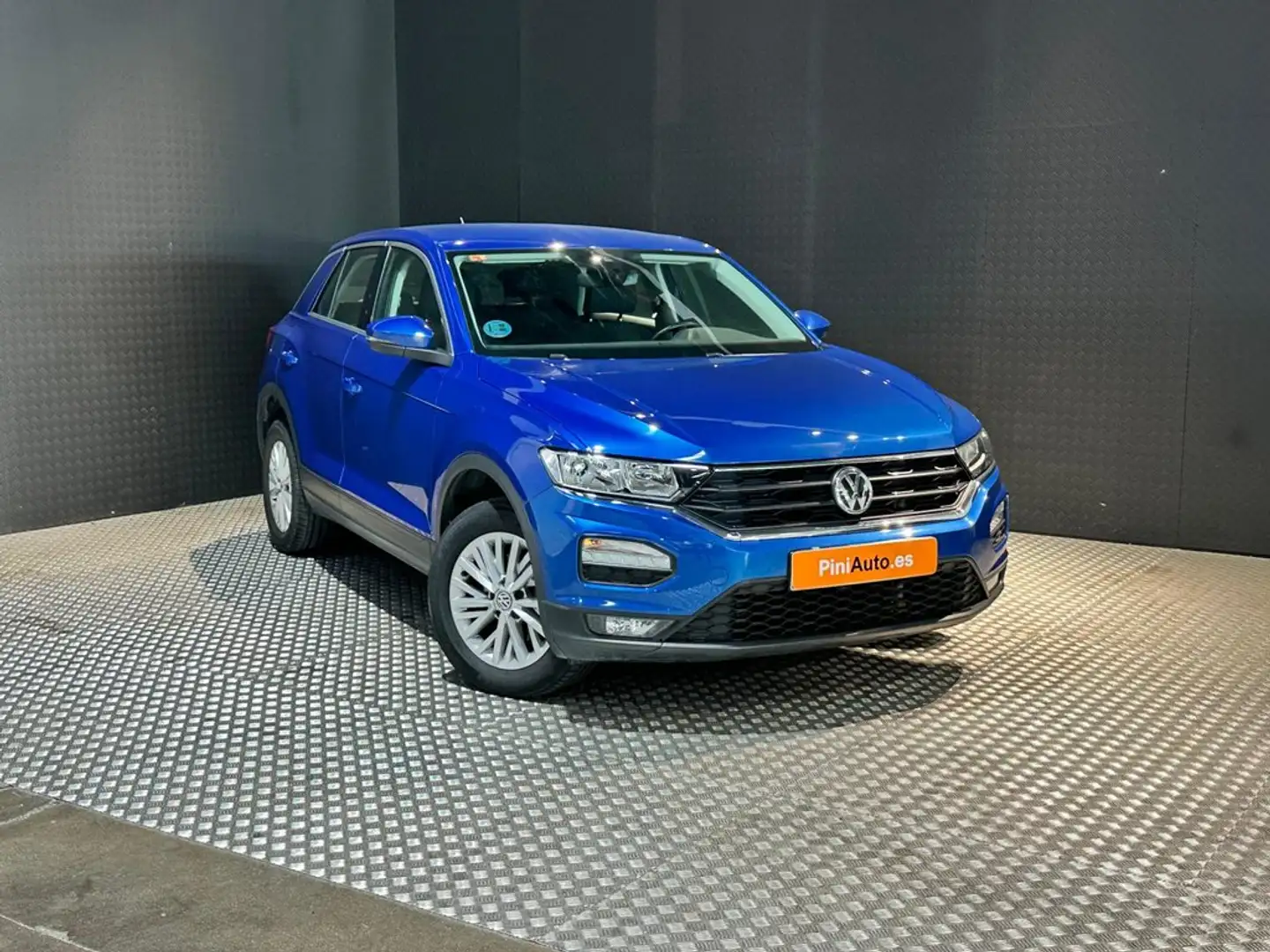 Volkswagen T-Roc 1.6TDI Edition Azul - 2