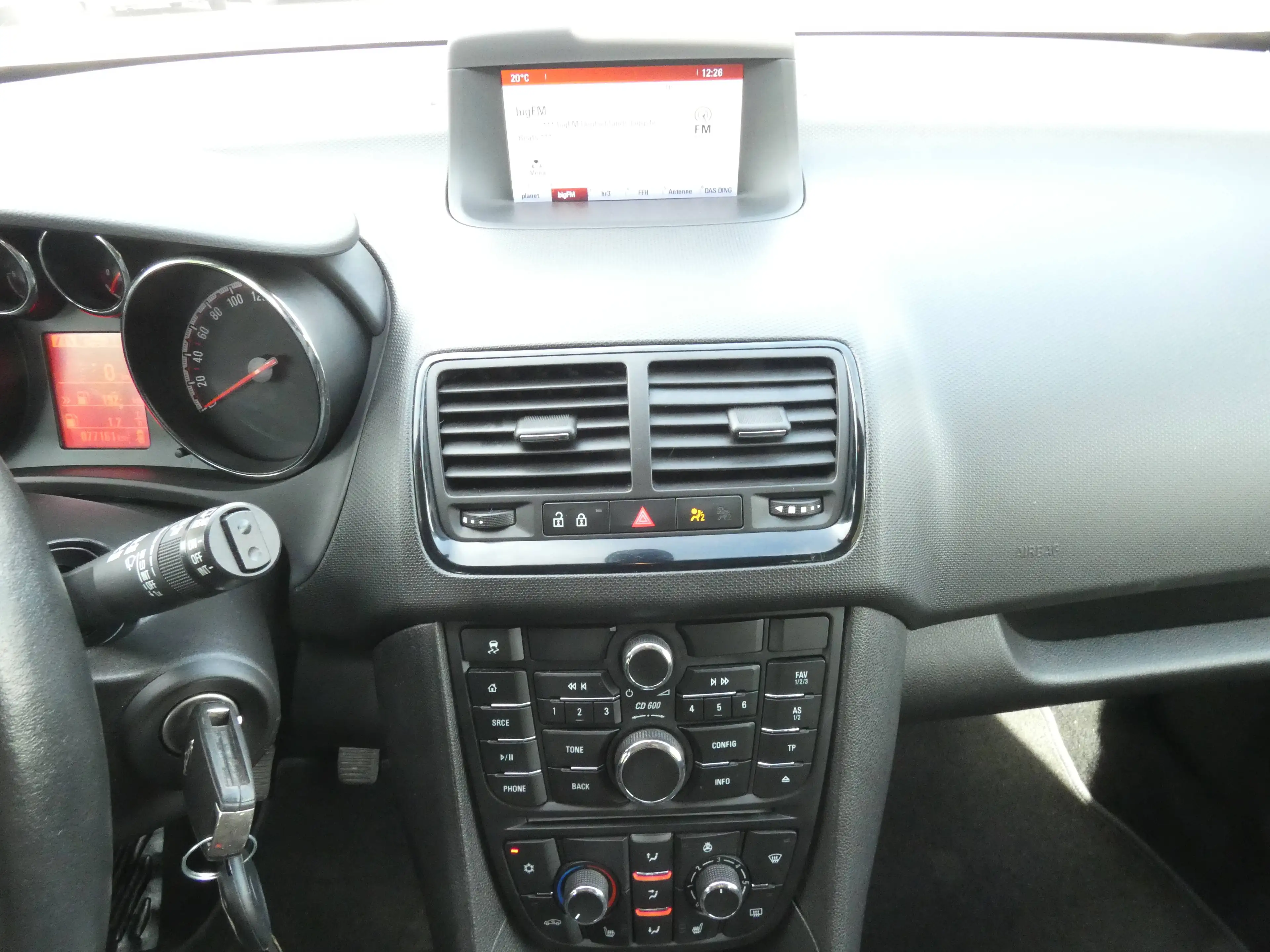 Opel Meriva Edition 1.4 — photo 14