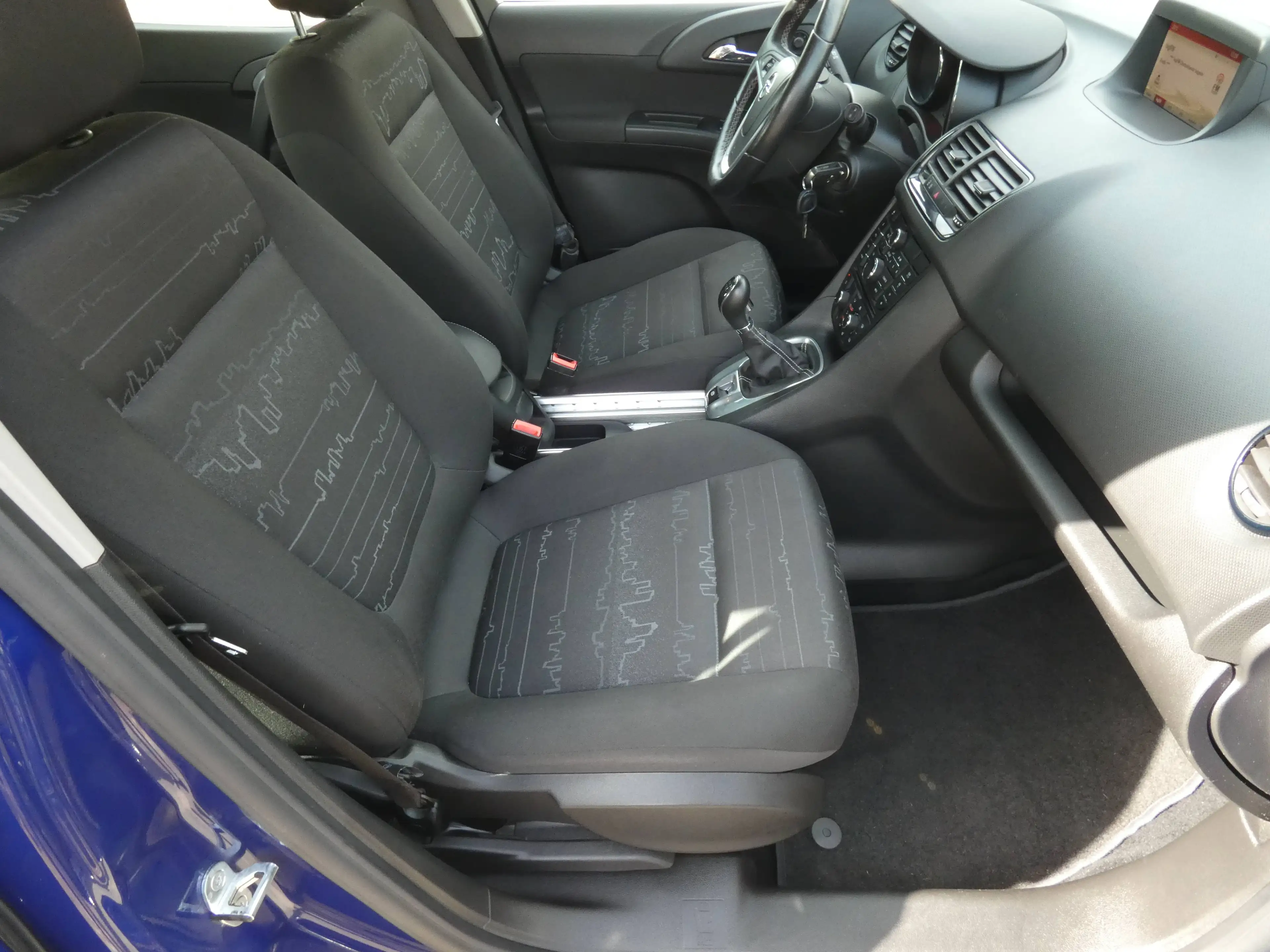 Opel Meriva Edition 1.4 — photo 15