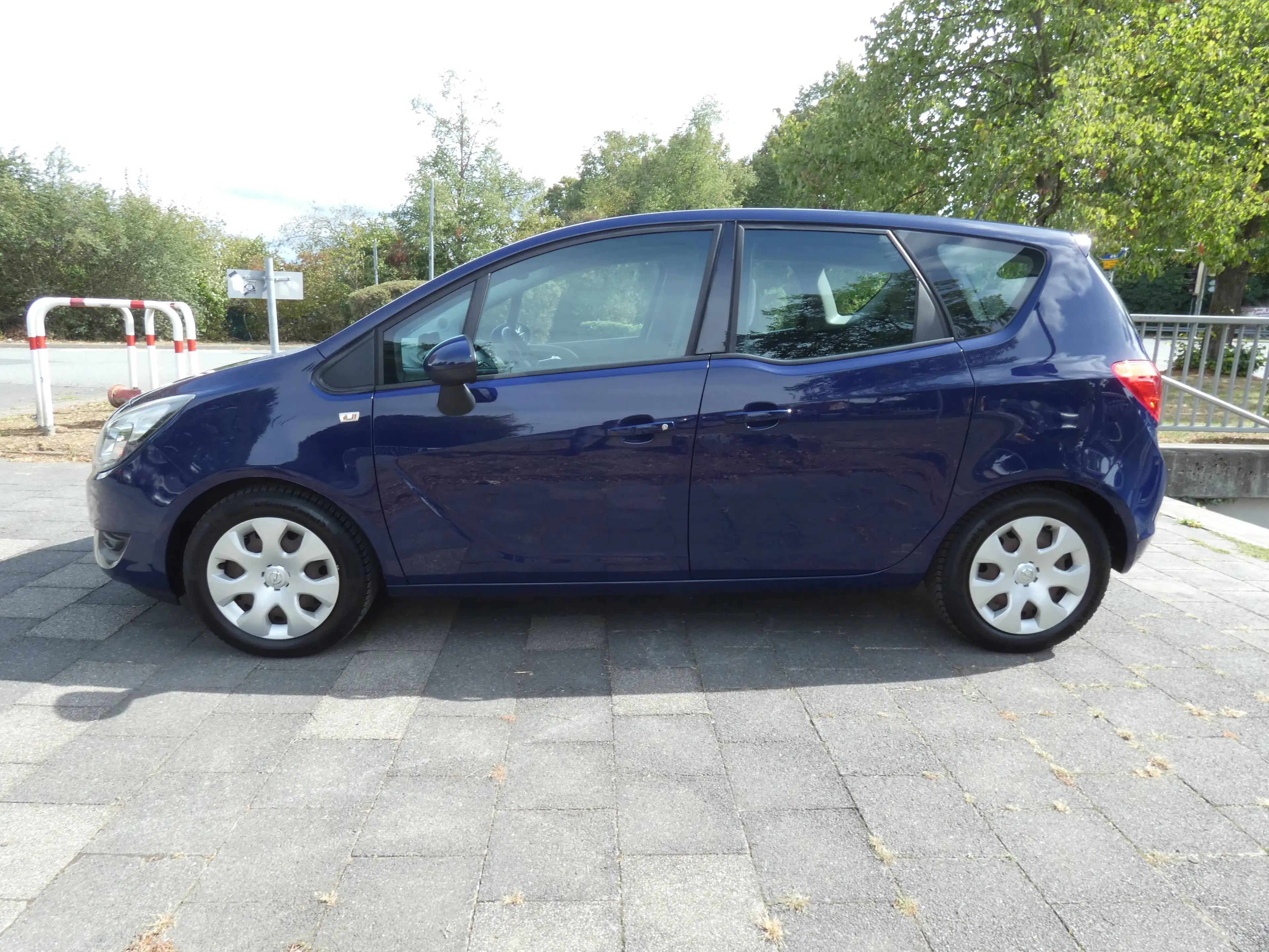 Opel Meriva Edition 1.4 — photo 3