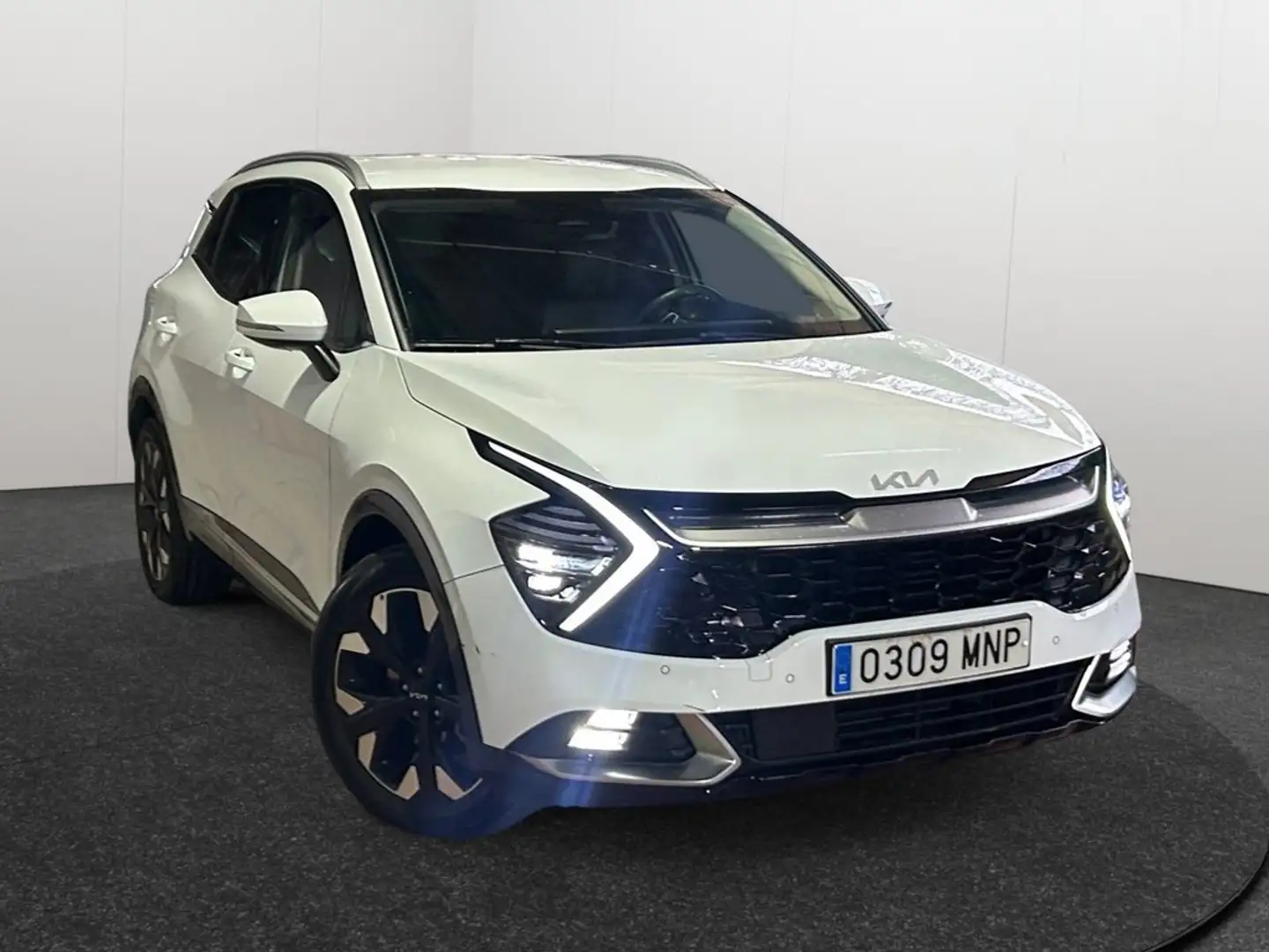 Kia Sportage 1.6 T-GDi PHEV Tech 4x4 265 Blanco - 1