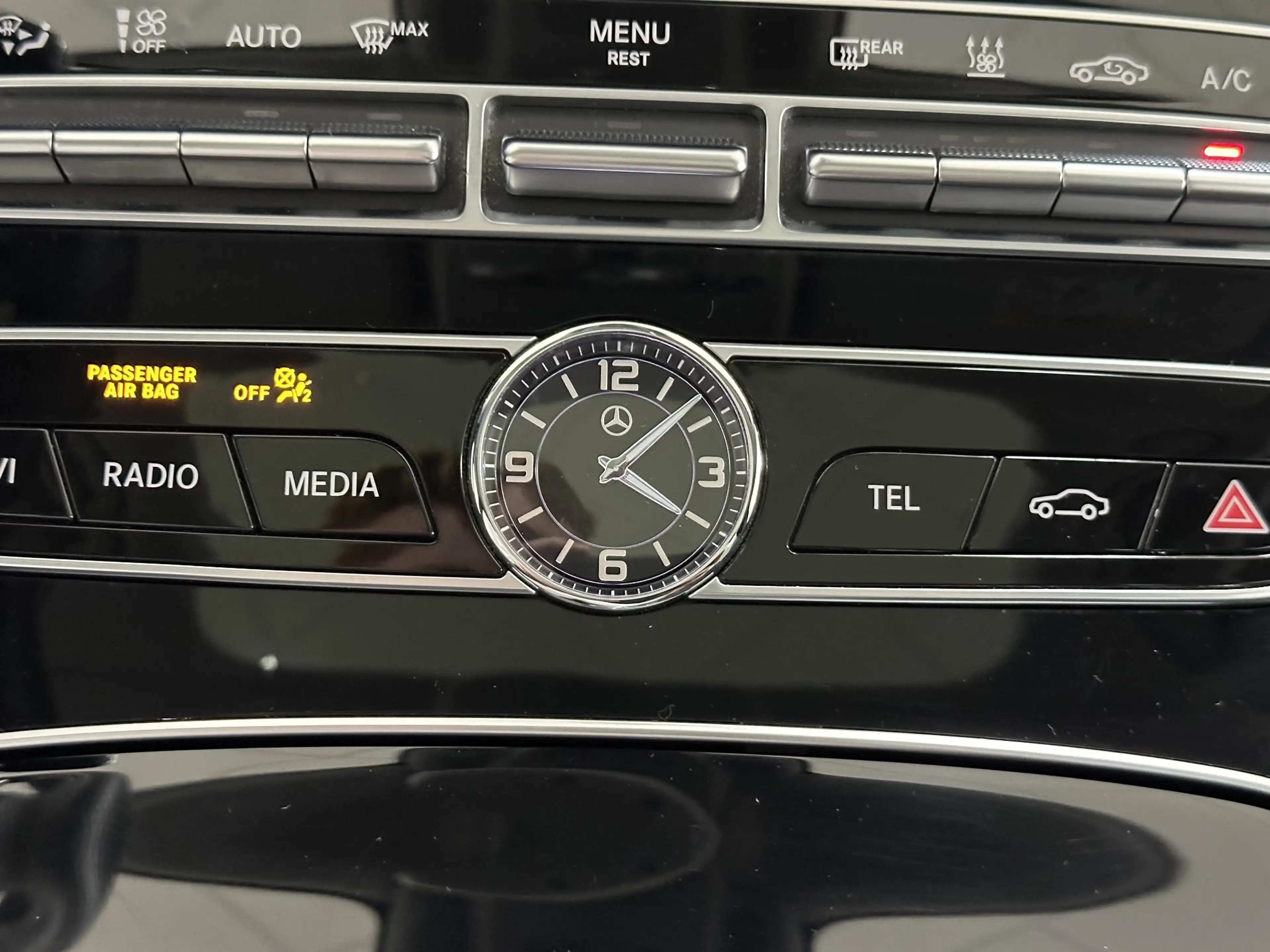 Mercedes-Benz E 400 Estate 4MATIC Premium Plus ELEKTRISCHE TRAKHAAK | — photo 36