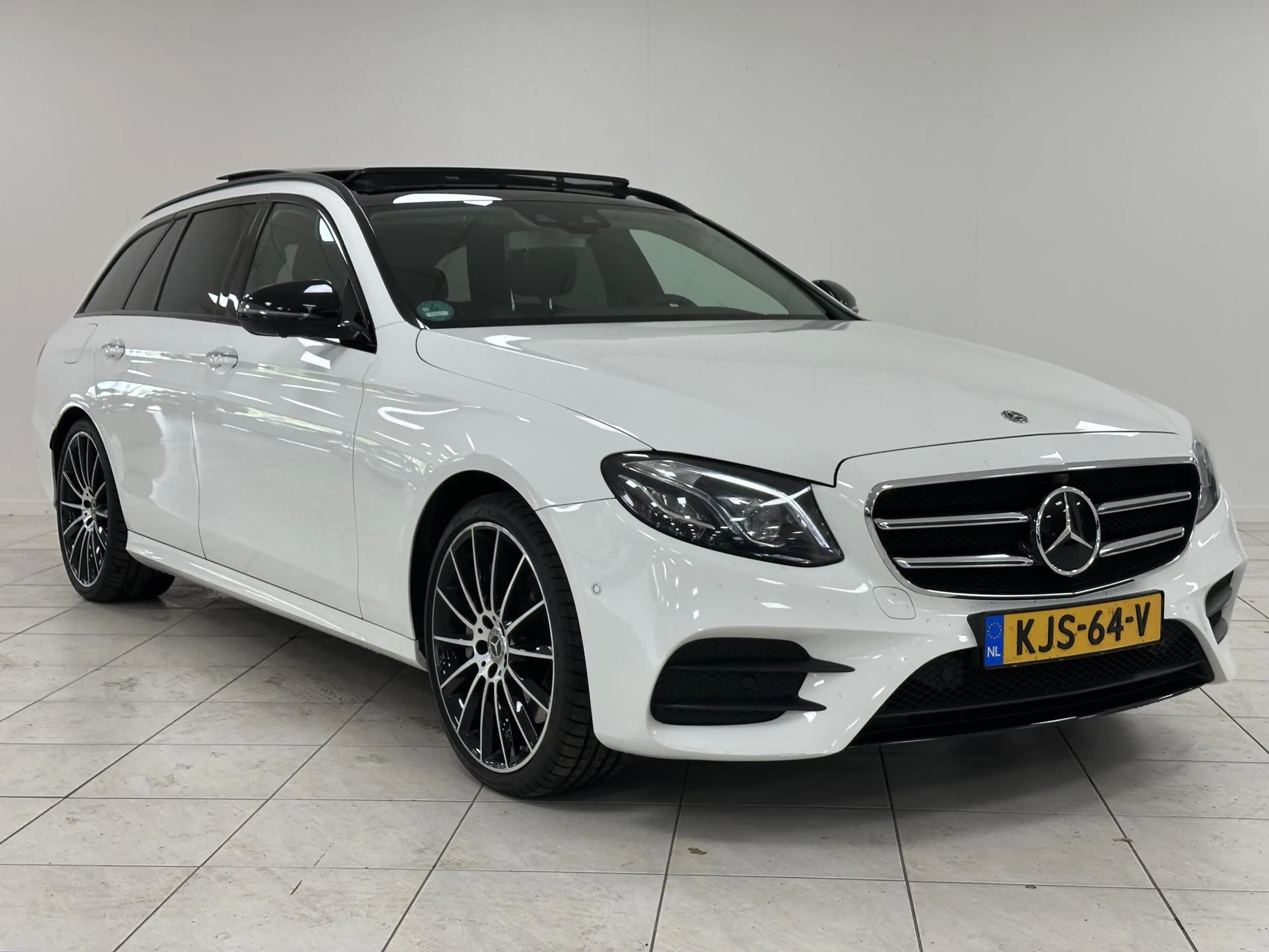 Mercedes-Benz E 400 Estate 4MATIC Premium Plus ELEKTRISCHE TRAKHAAK | — photo 5