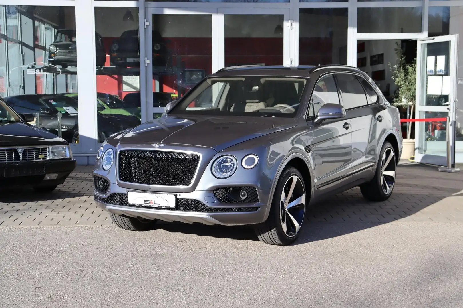 Bentley Bentayga V8 - Mulliner22'/Touring/Centenary/City Szürke - 1