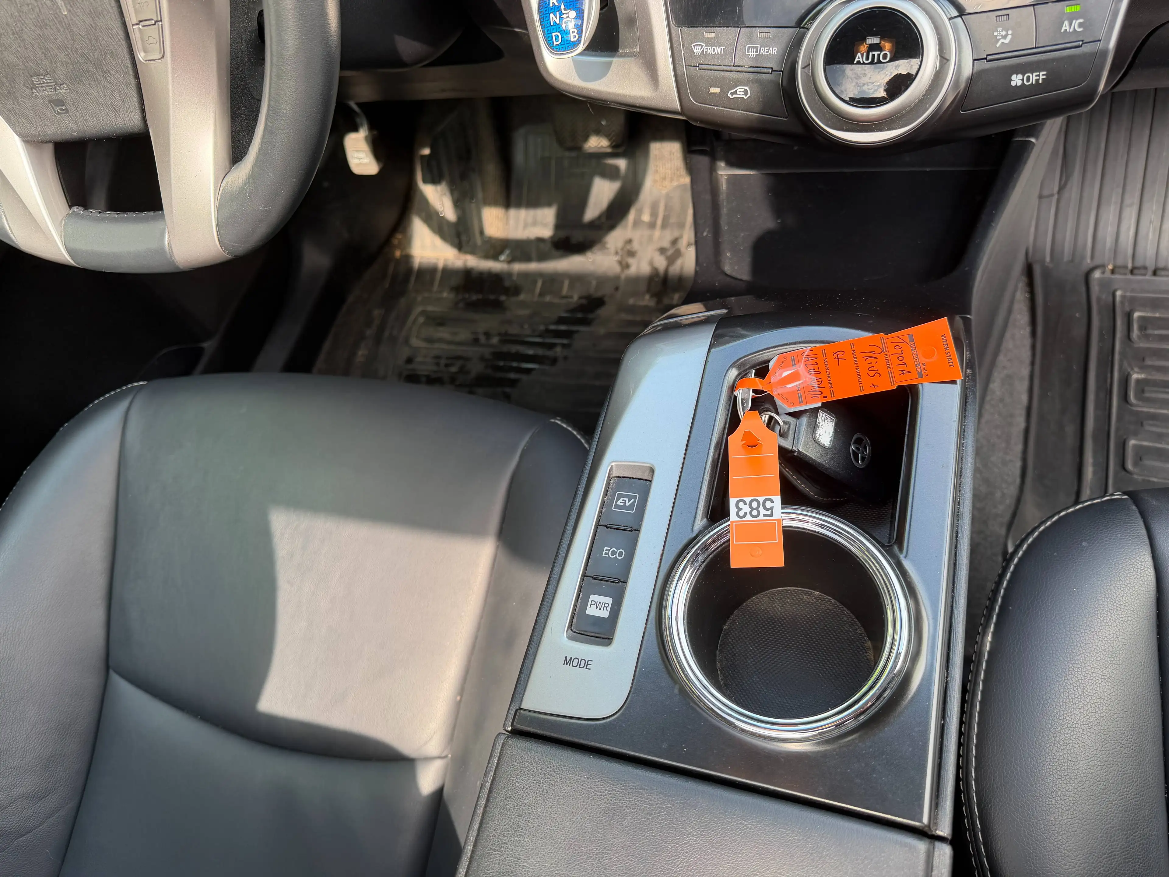 Toyota Prius+ Hybrid 1.8i VVT-i+GARANTIE 12 MOIS+7 PLACES+NAVI+CAMERA+TOIT PANO+E6DT — photo 12