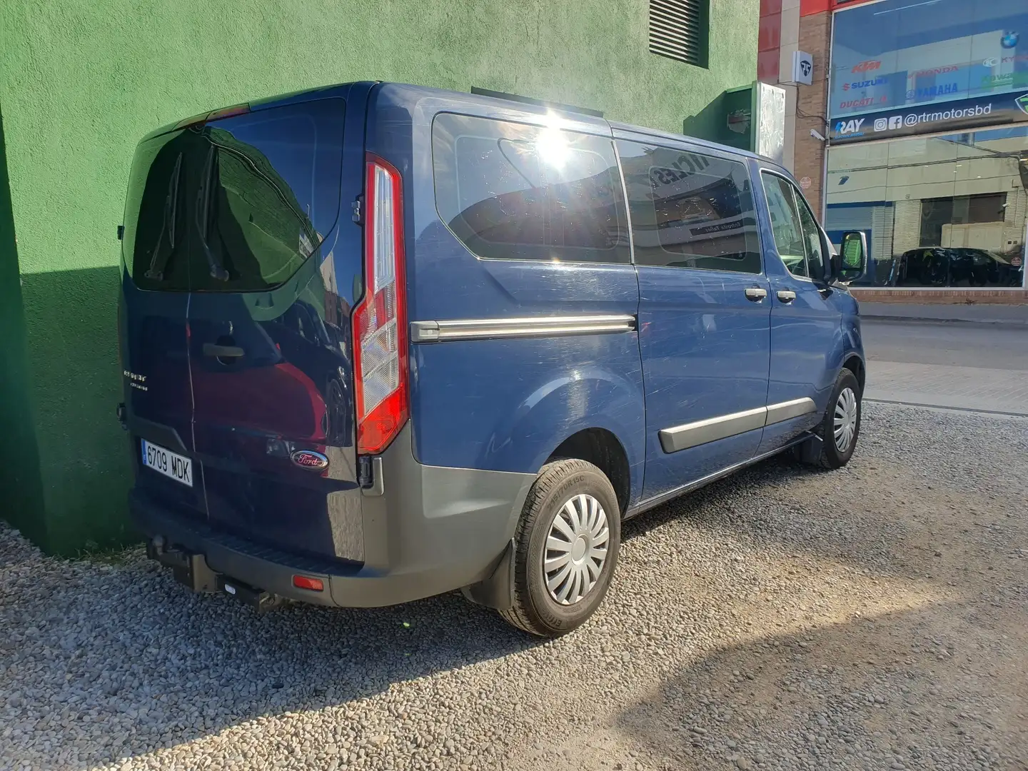 Ford Tourneo Custom FT 300 L1 Titanium 125 Albastru - 2