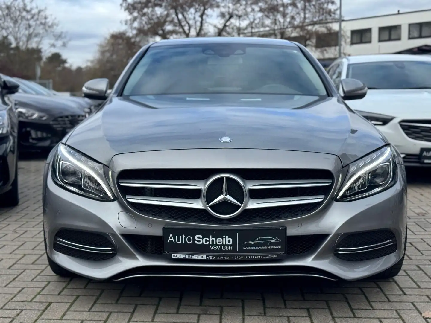Mercedes-Benz C 250 d 4Matic*1.Hand*AMG*Kamera*Head-Up*Pano Grau - 2