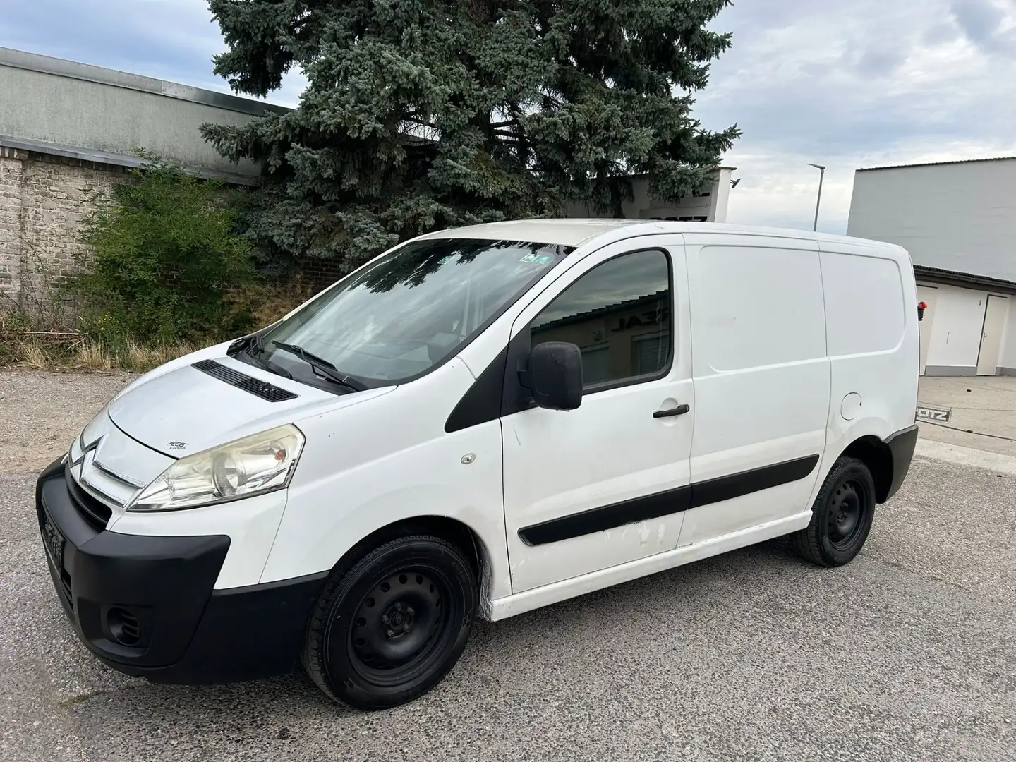 Citroen Jumpy 1,6 HDi Weiß - 1