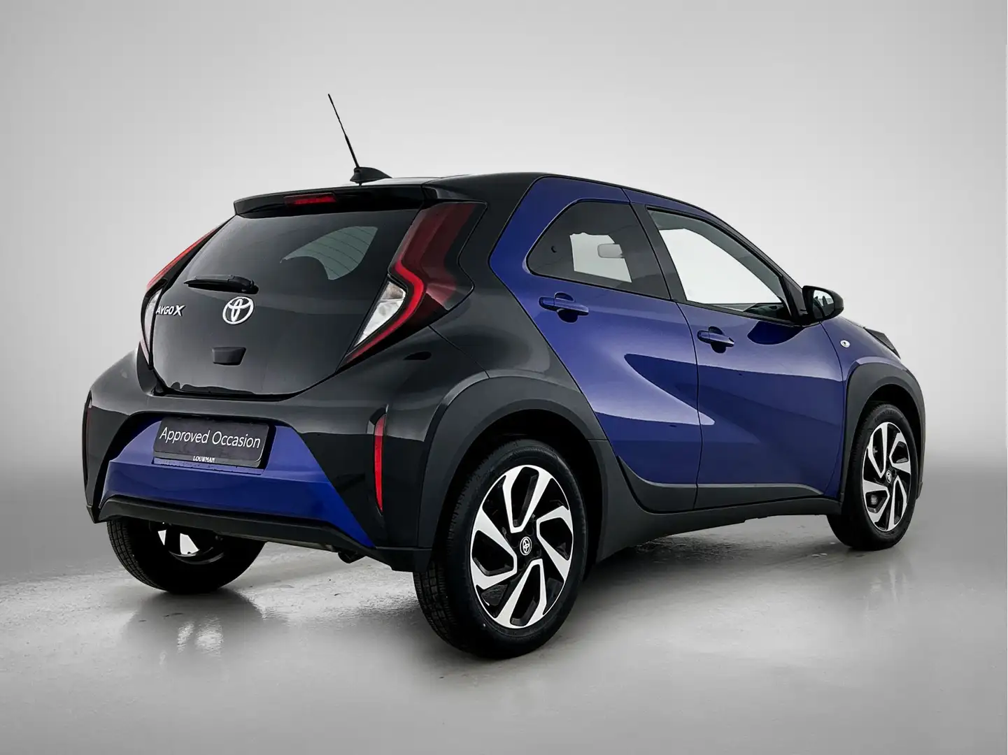 Toyota Aygo X 1.0 VVT-i MT Pulse Blau - 2