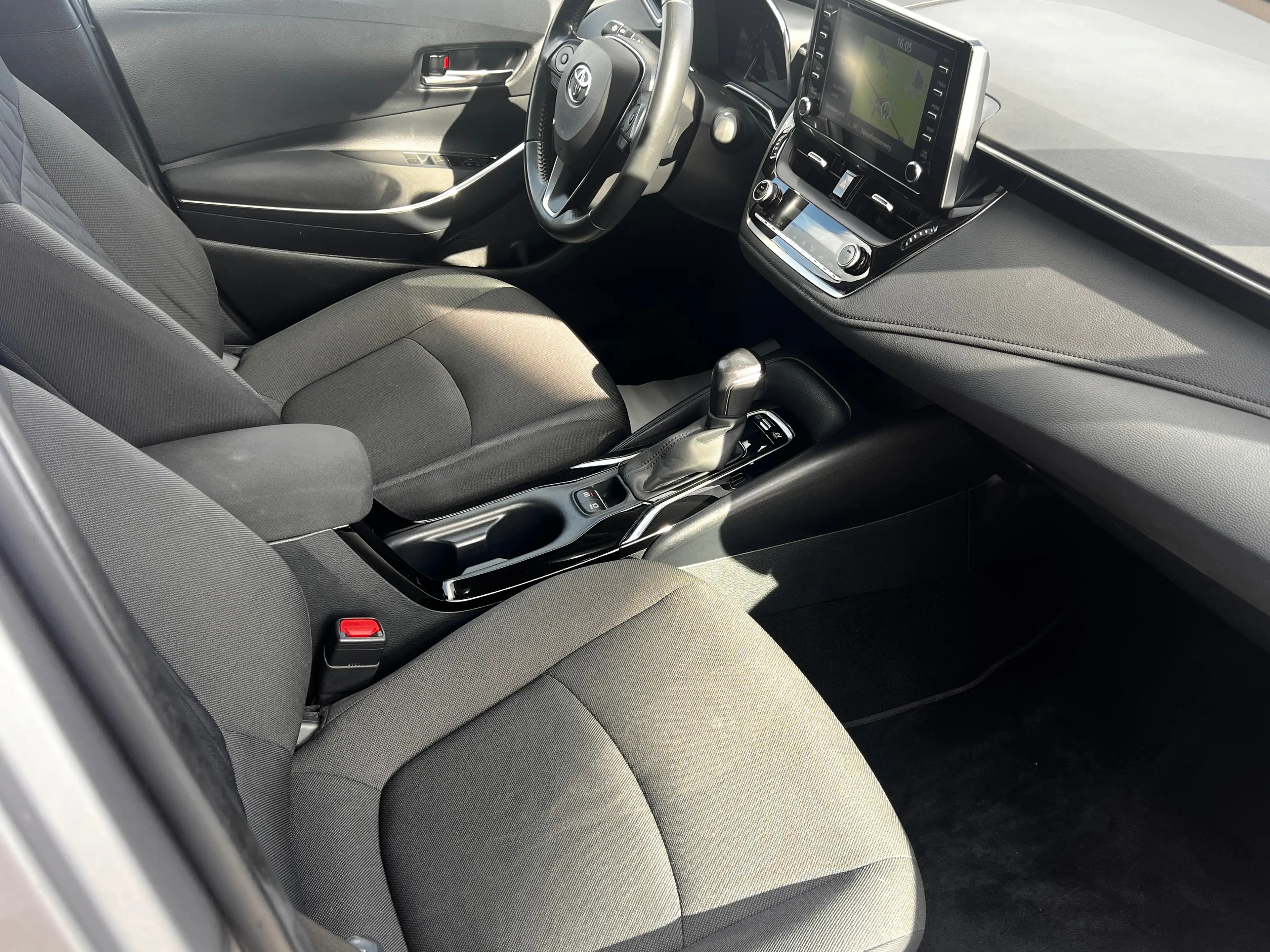Toyota Corolla Corolla Hybrid 1.8 Dynamic Plus e-CVT — photo 11