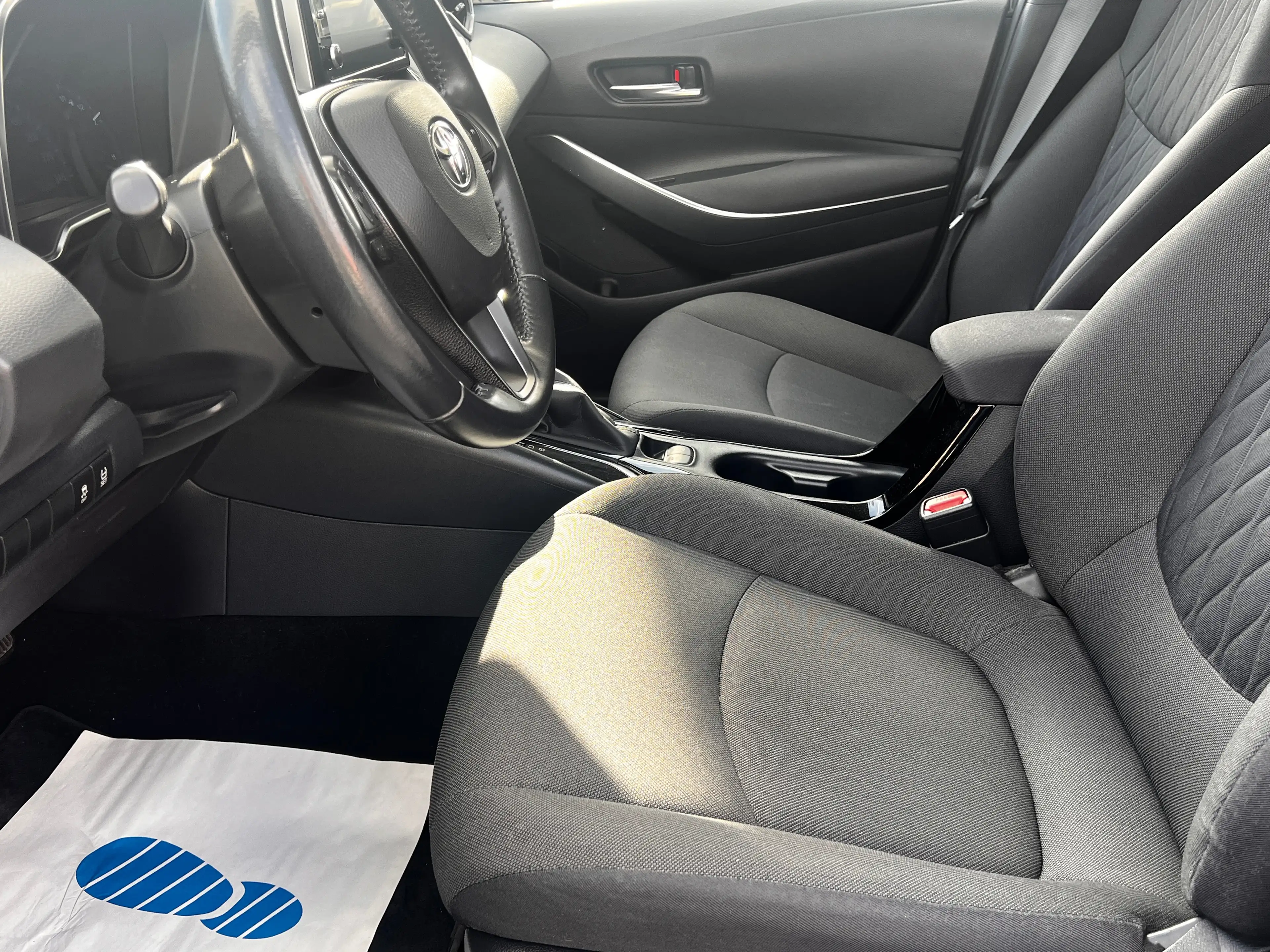 Toyota Corolla Corolla Hybrid 1.8 Dynamic Plus e-CVT — photo 9