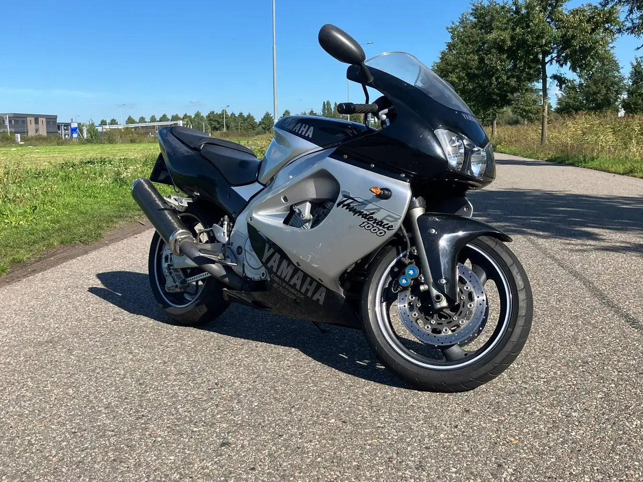 Yamaha YZF 1000