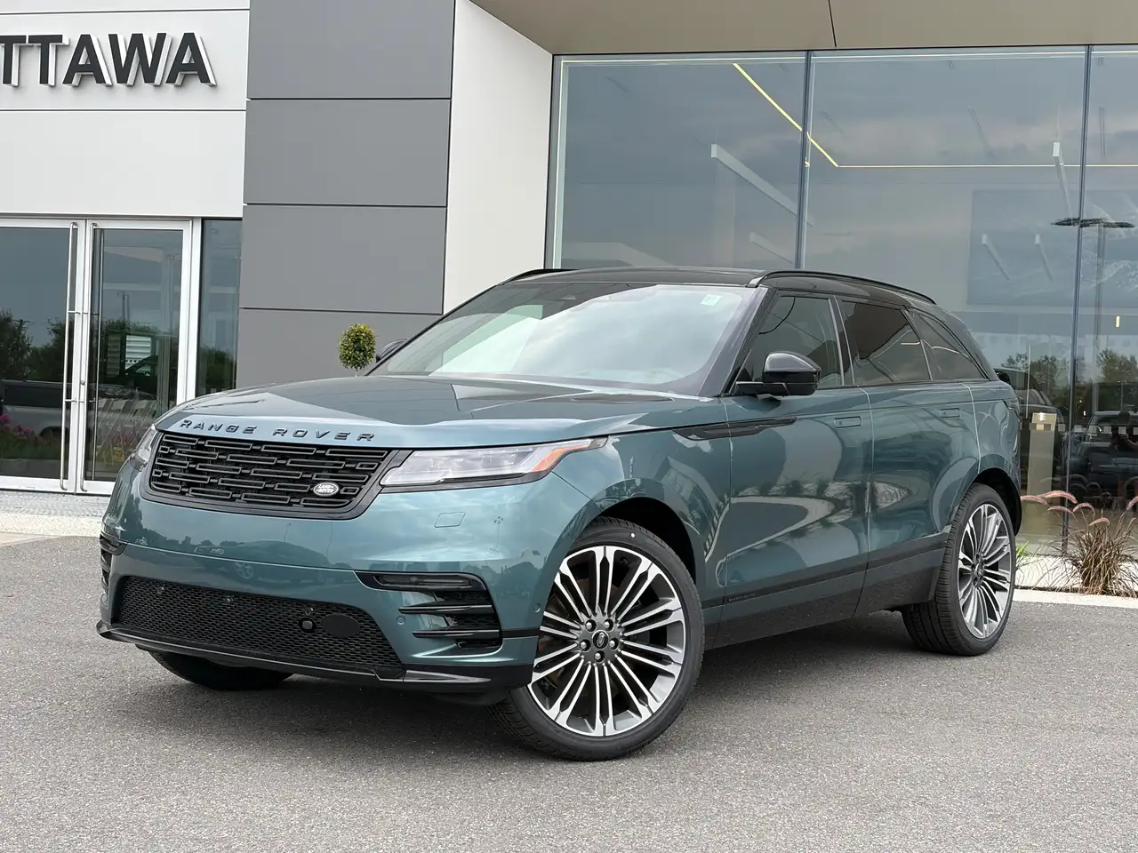 2026 Land Rover Range Rover Velar