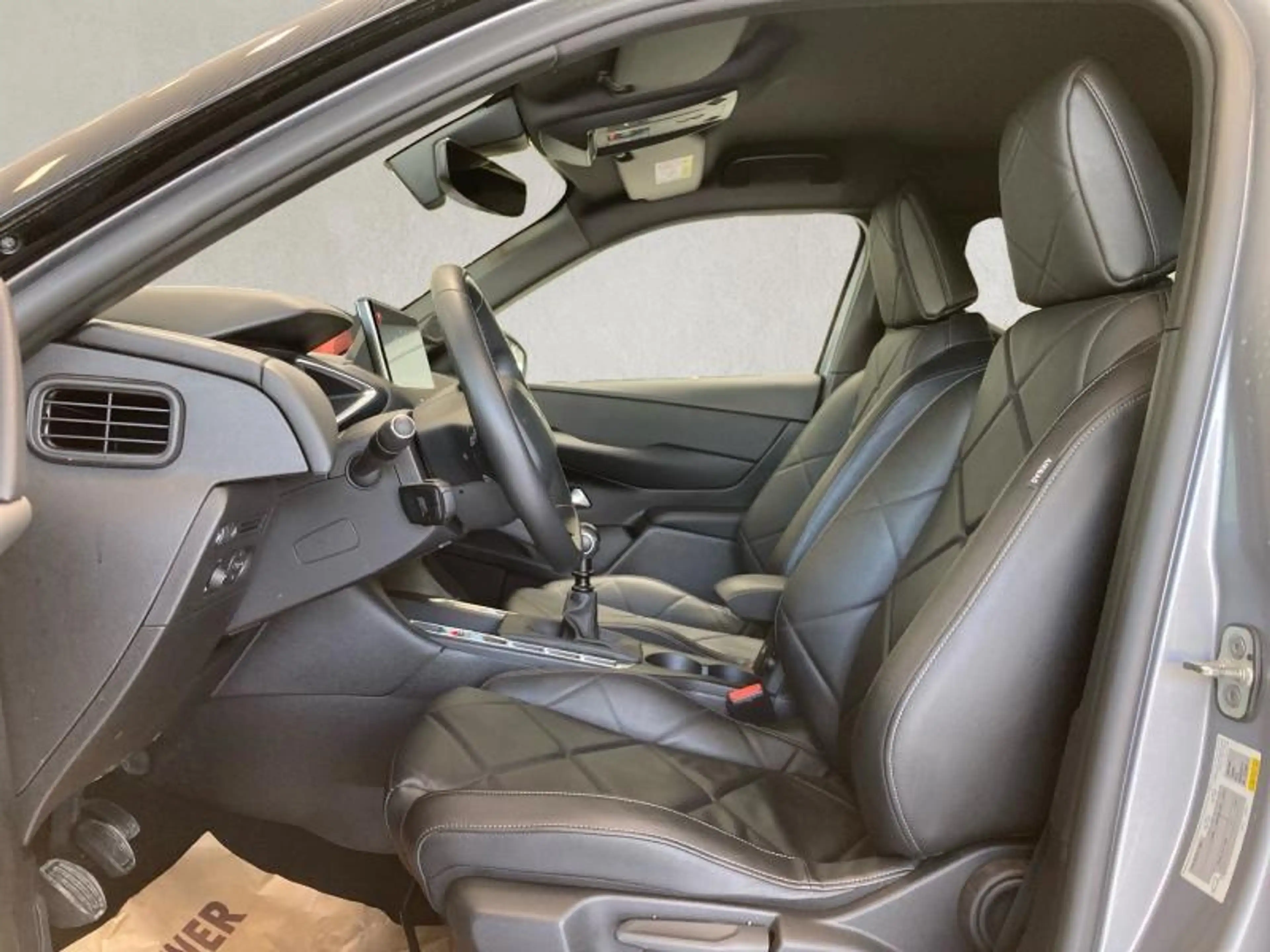 DS Automobiles DS 3 Crossback Bastille - GPS - CarPlay - Camera — photo 10