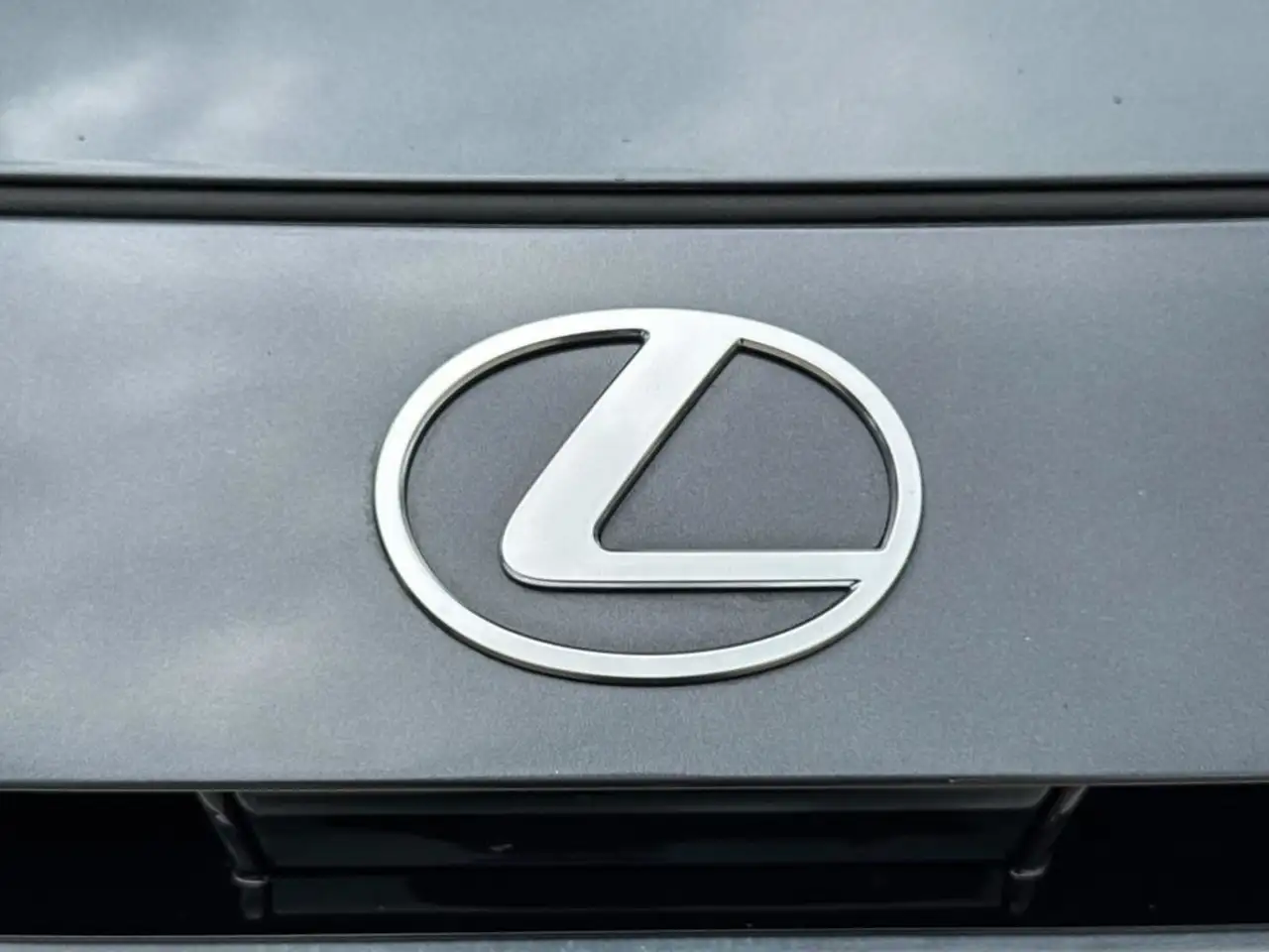 Lexus TX photo Lexus TX