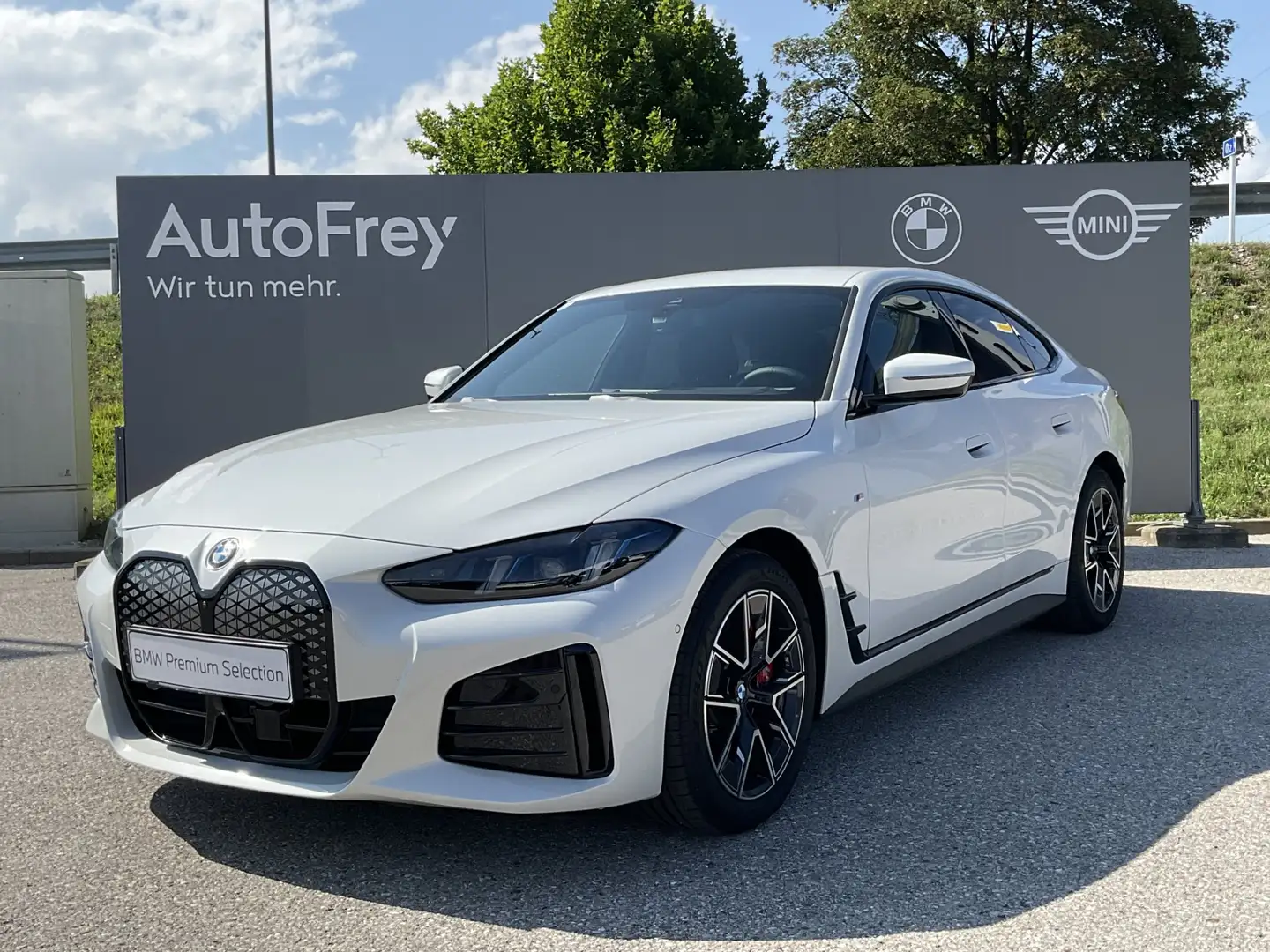 BMW i4 Gran Coupe xDrive40 83,9kWh Weiß - 1