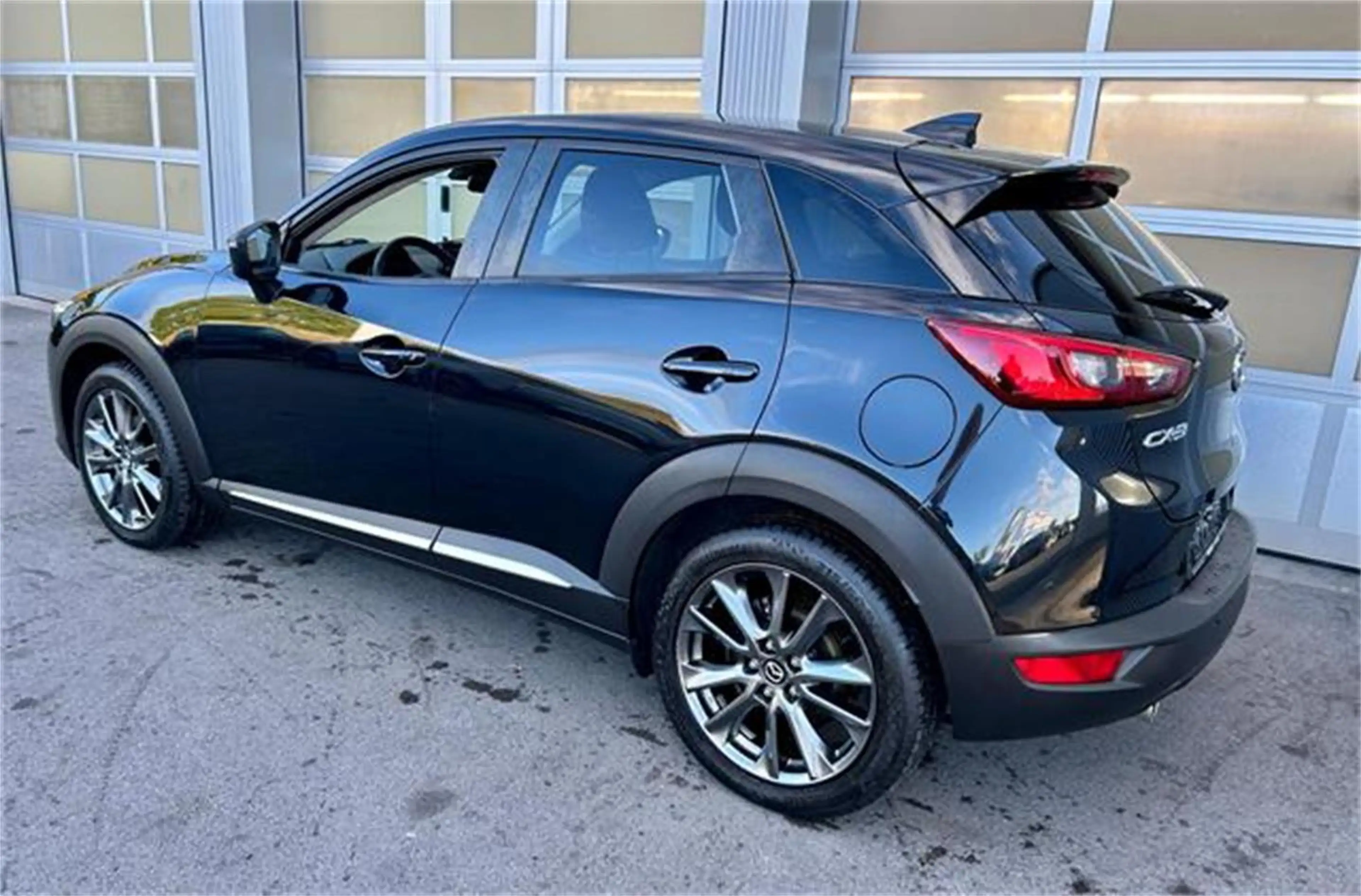 Mazda CX-3 G120 Takumi Aut. Automatik mit Navigation / T — photo 3