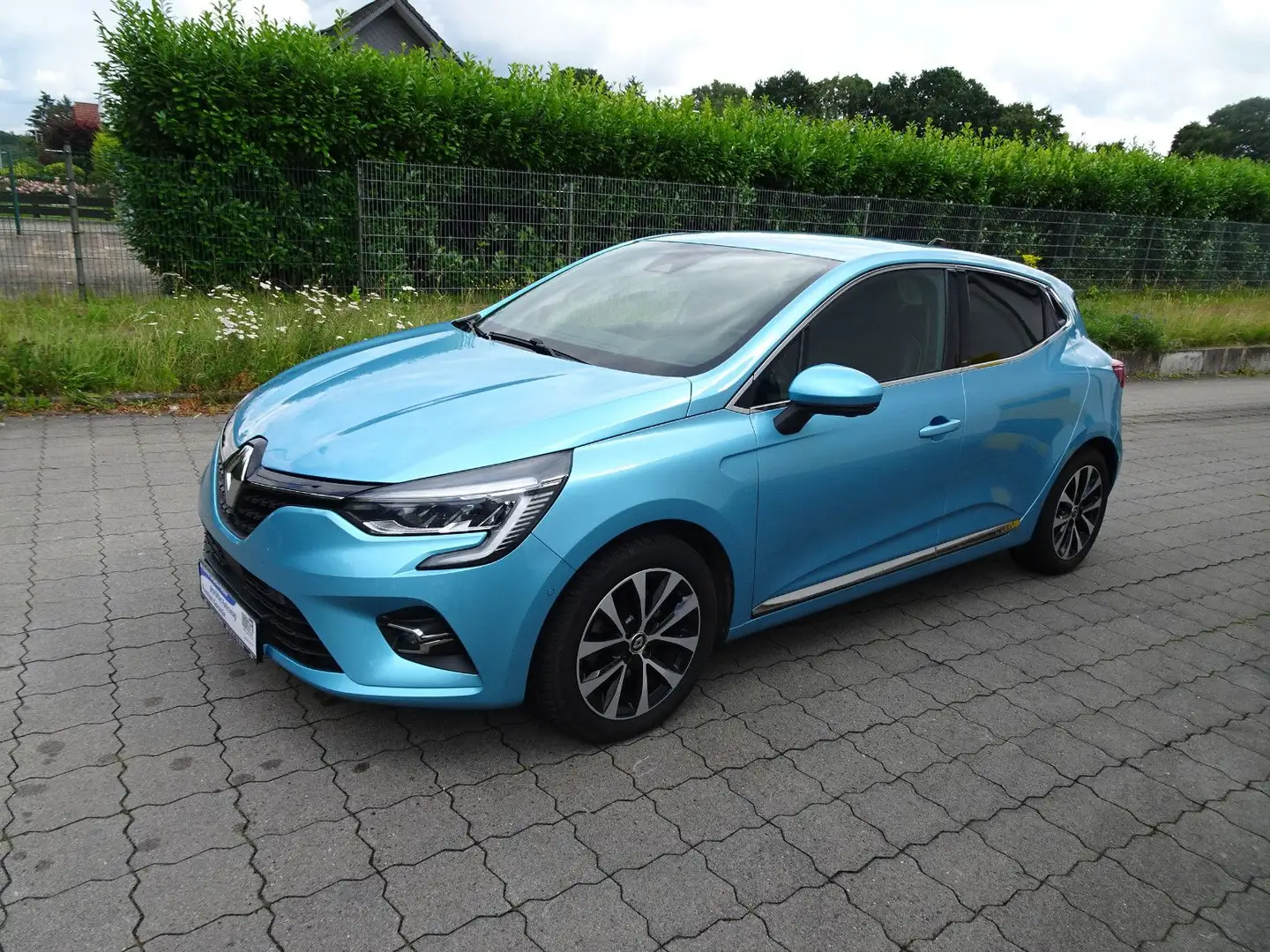 Renault Clio E-TECH Hybrid / Automatik / Navi Blau - 1