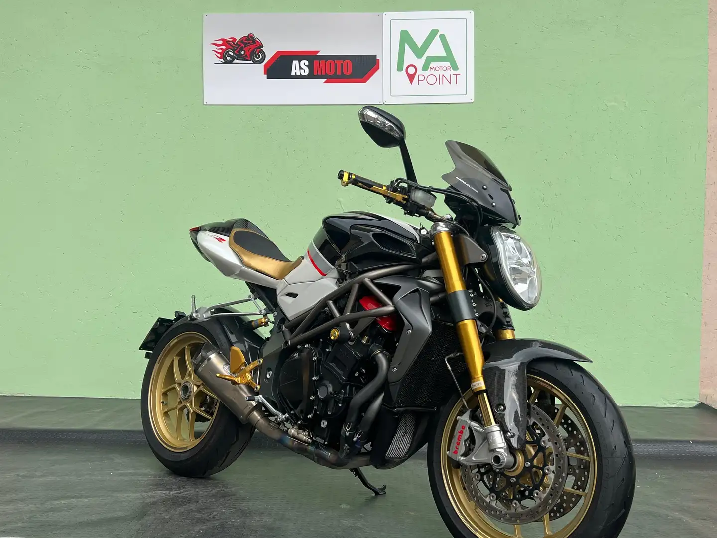 MV Agusta Brutale 1090 rr in formula 50% Or - 1