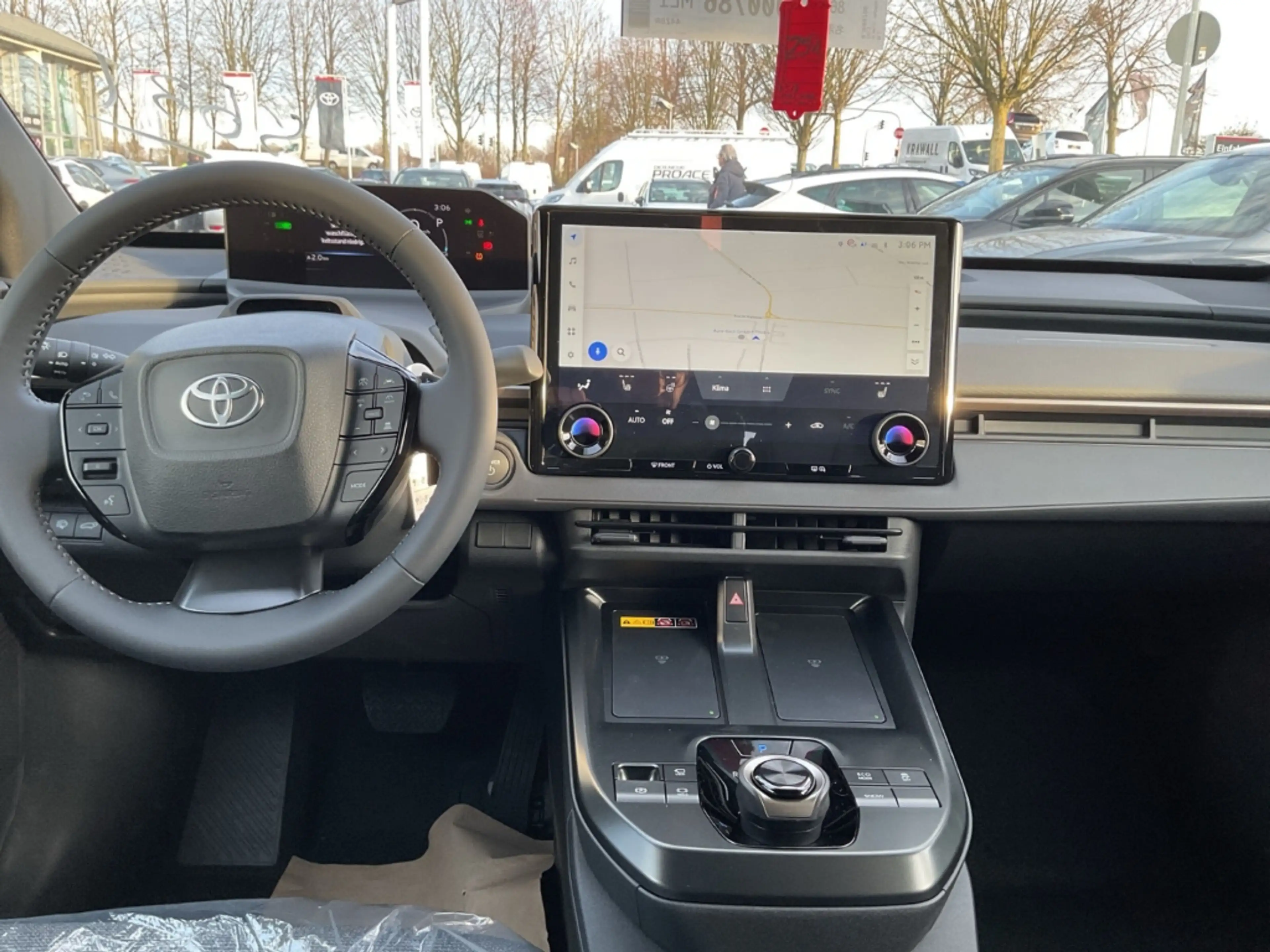 Toyota bZ4X FWD Teamplayer Navi 360 Kamera LED El. Heckklappe — photo 12