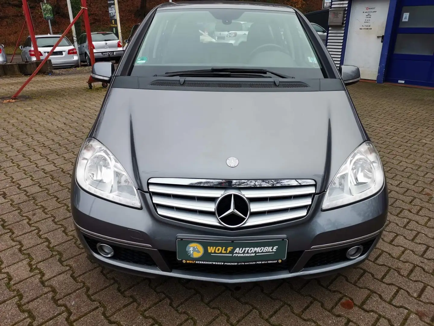 Mercedes-Benz A 180 Automatik Klima 2 Hand Preis inkl Neu Tüv Gris - 1