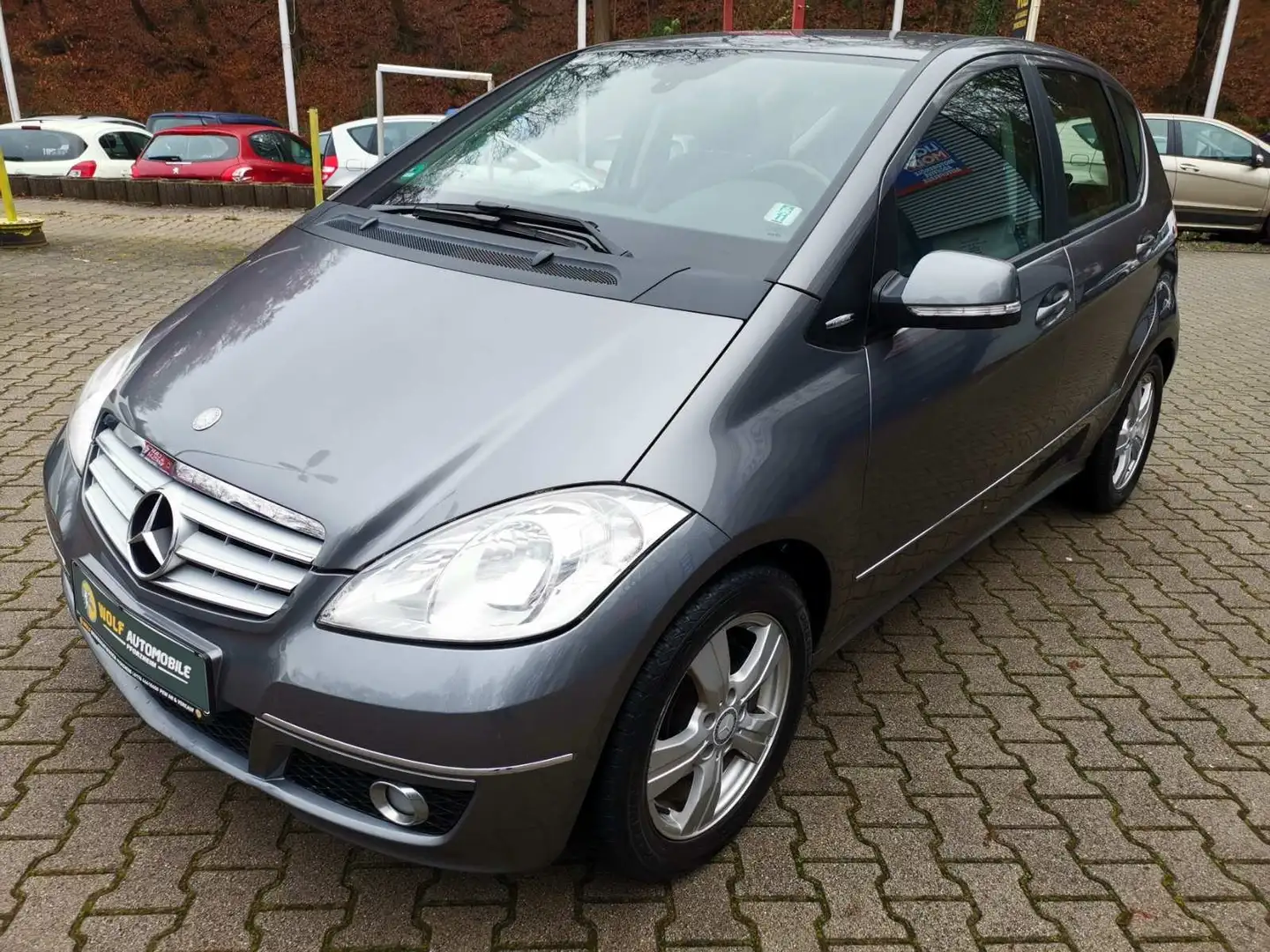 Mercedes-Benz A 180 Automatik Klima 2 Hand Preis inkl Neu Tüv Gris - 2