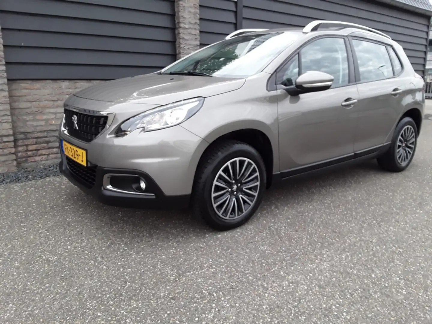 Peugeot 2008 1.2 PURET. BLUE LION Grijs - 1