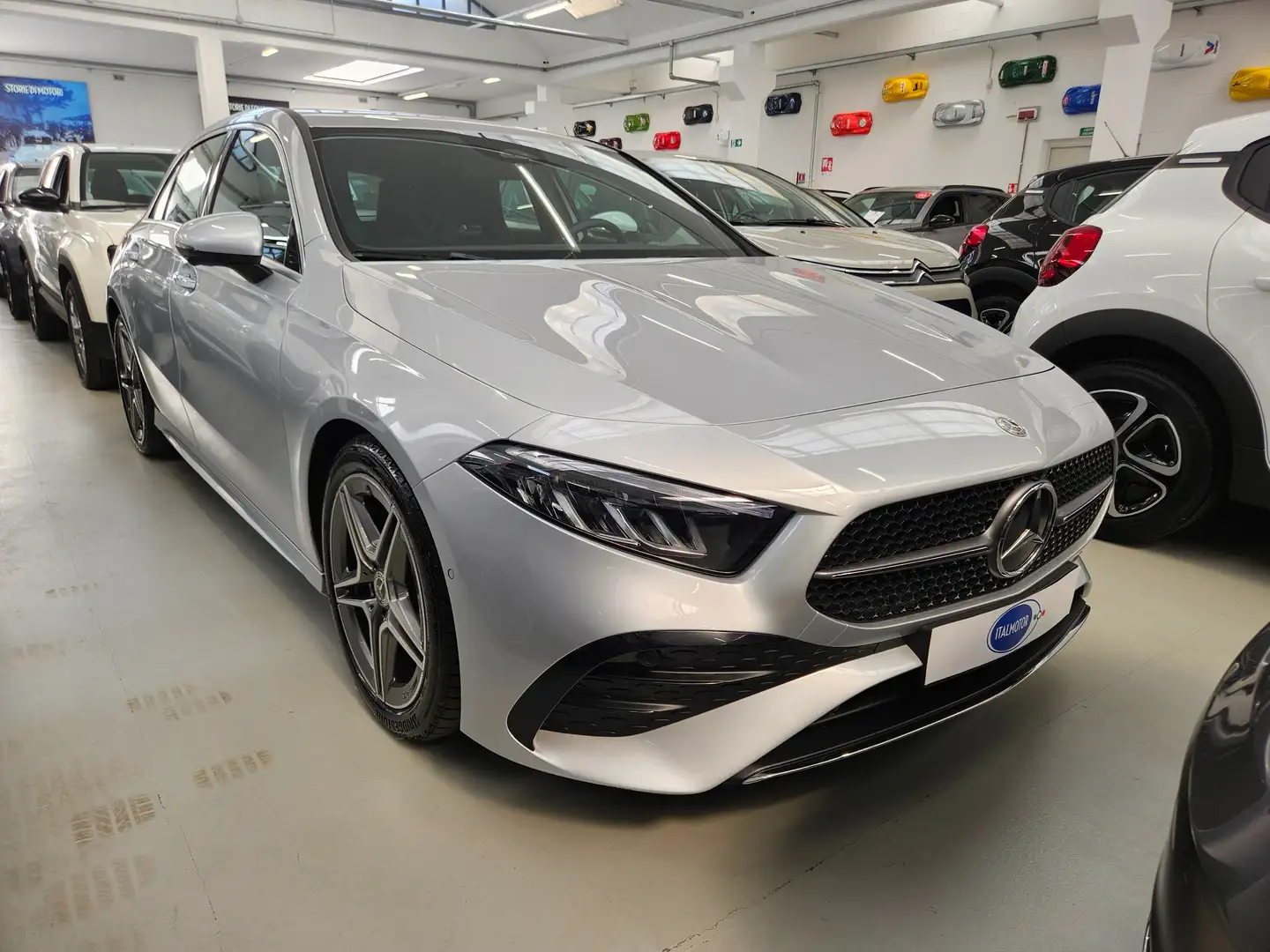 Mercedes-Benz A 180 CLASSE A 180 D AMG LINE PREMIUM AUTO Argento - 2