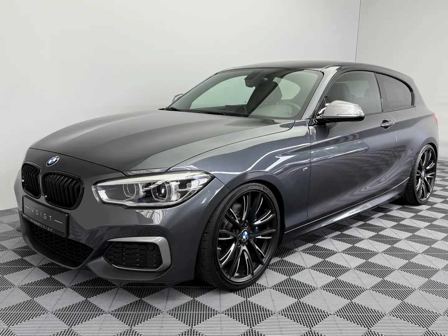 BMW 140 xDrive|2.Hand|No-OPF|H&K|Navi-Prof|Kamera| Grau - 2