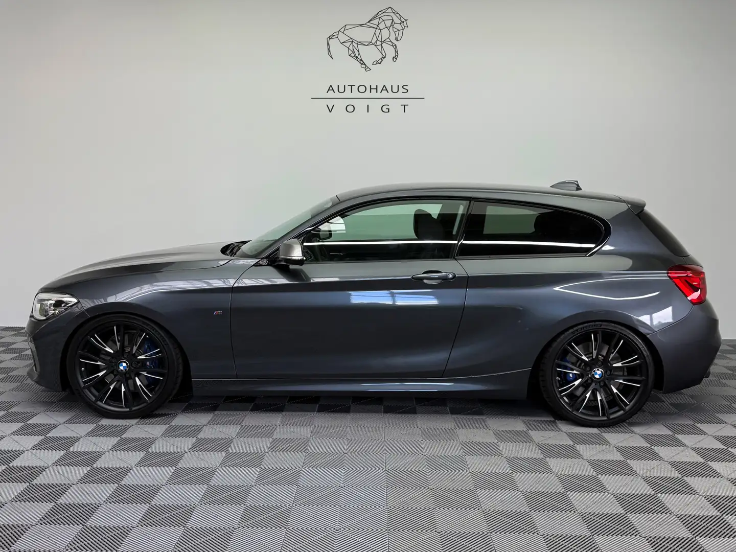 BMW 140 xDrive|2.Hand|No-OPF|H&K|Navi-Prof|Kamera| Grau - 1