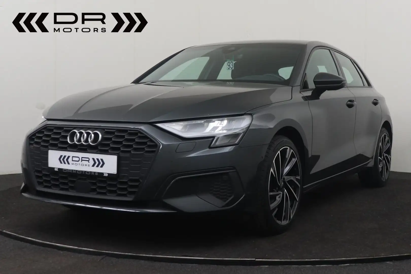 Audi A3 30TFSi SPORTBACK BUSINESS EDITION - LED - LEDER - Grijs - 1