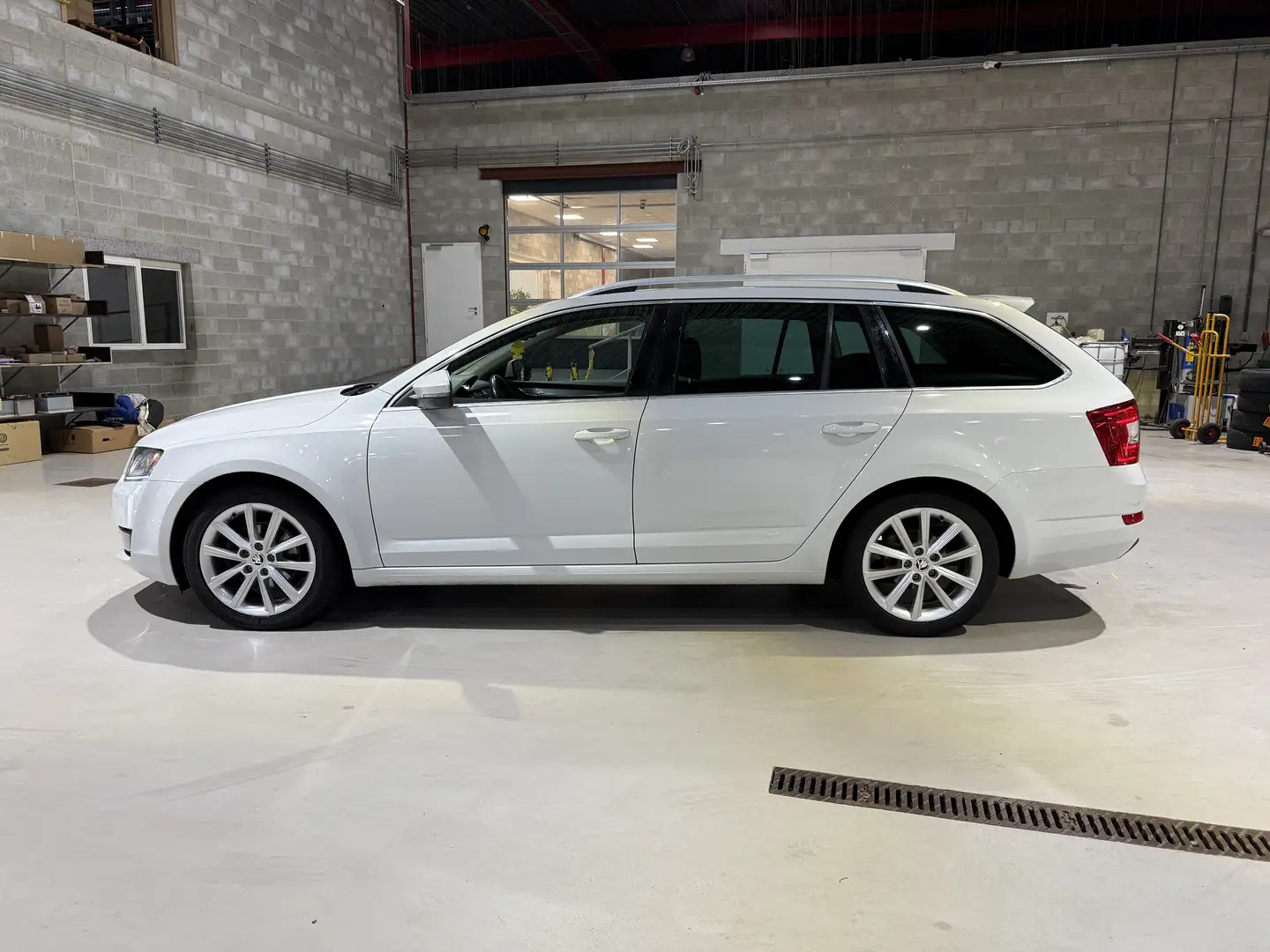 Skoda Octavia SW 2.0 CR TDi Style DSG - 2