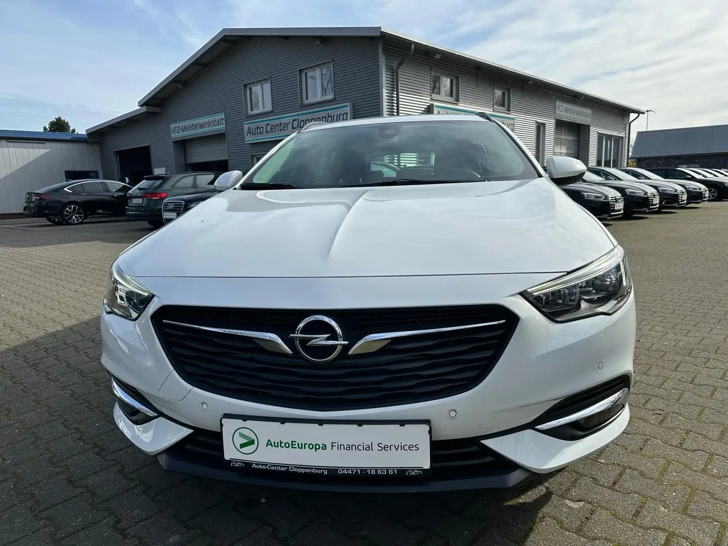 Opel Insignia Sports Tourer 1,6 CDTI "Business Edition" White - 2
