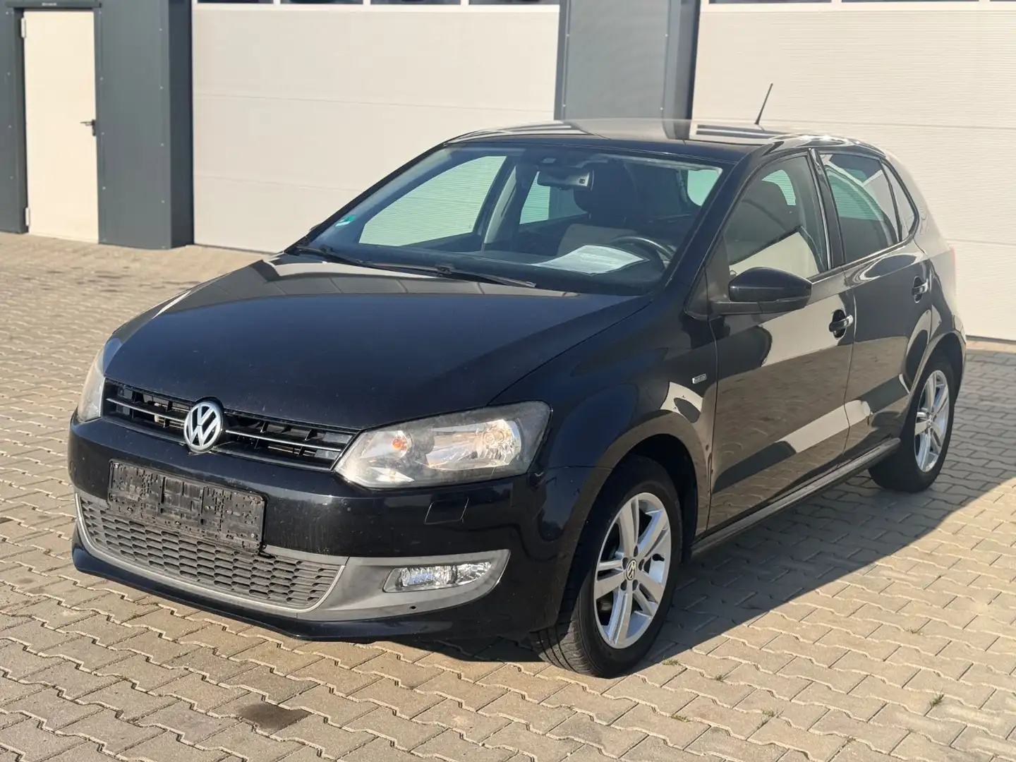 Volkswagen Polo V Match+Teilleder+Alus+Klimaautomatik+1.HD Schwarz - 1