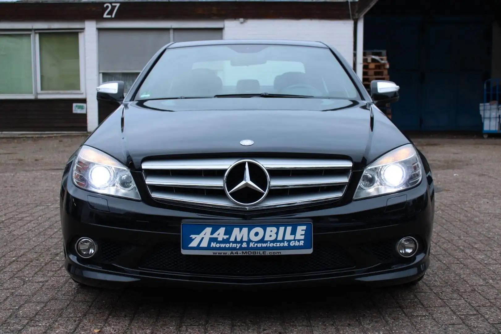 Mercedes-Benz C 180 K Lim. Aut. AMG Line Navi Bi-Xenon Schwarz - 2
