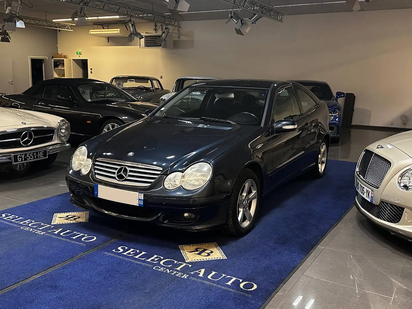 Mercedes-Benz CL II (CL203) 200 CDI Sport Edition BA Bleu - 1