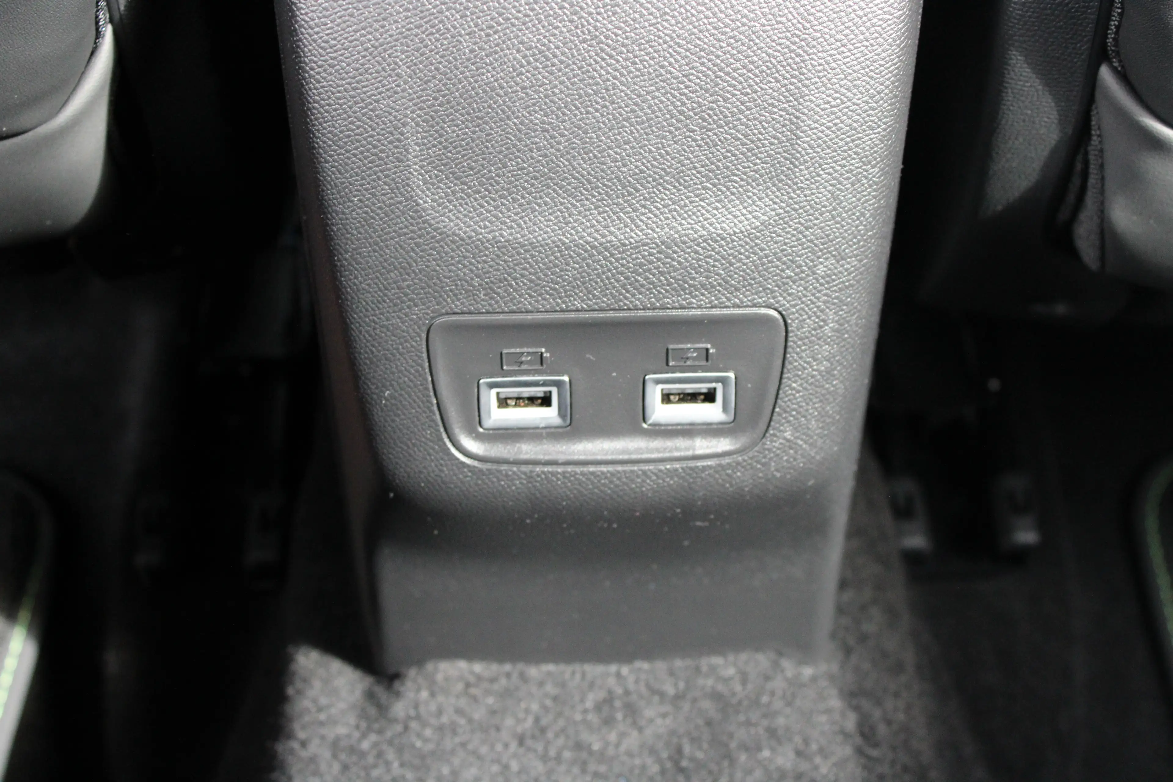 Peugeot e-208 EV GT Pack 50 kWh | Fase 3 laden | SOH 100% | Navi — photo 15