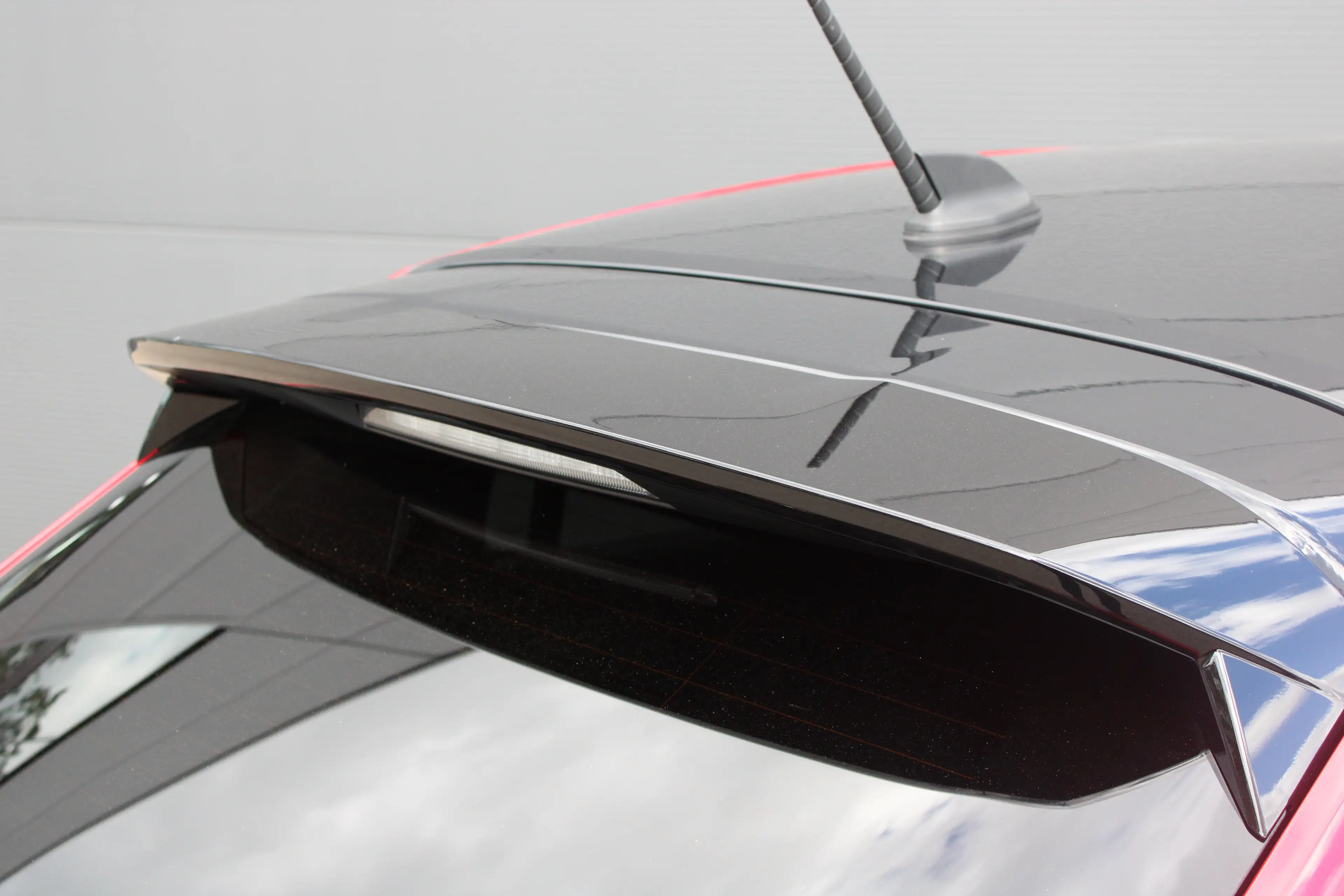 Peugeot e-208 EV GT Pack 50 kWh | Fase 3 laden | SOH 100% | Navi — photo 11