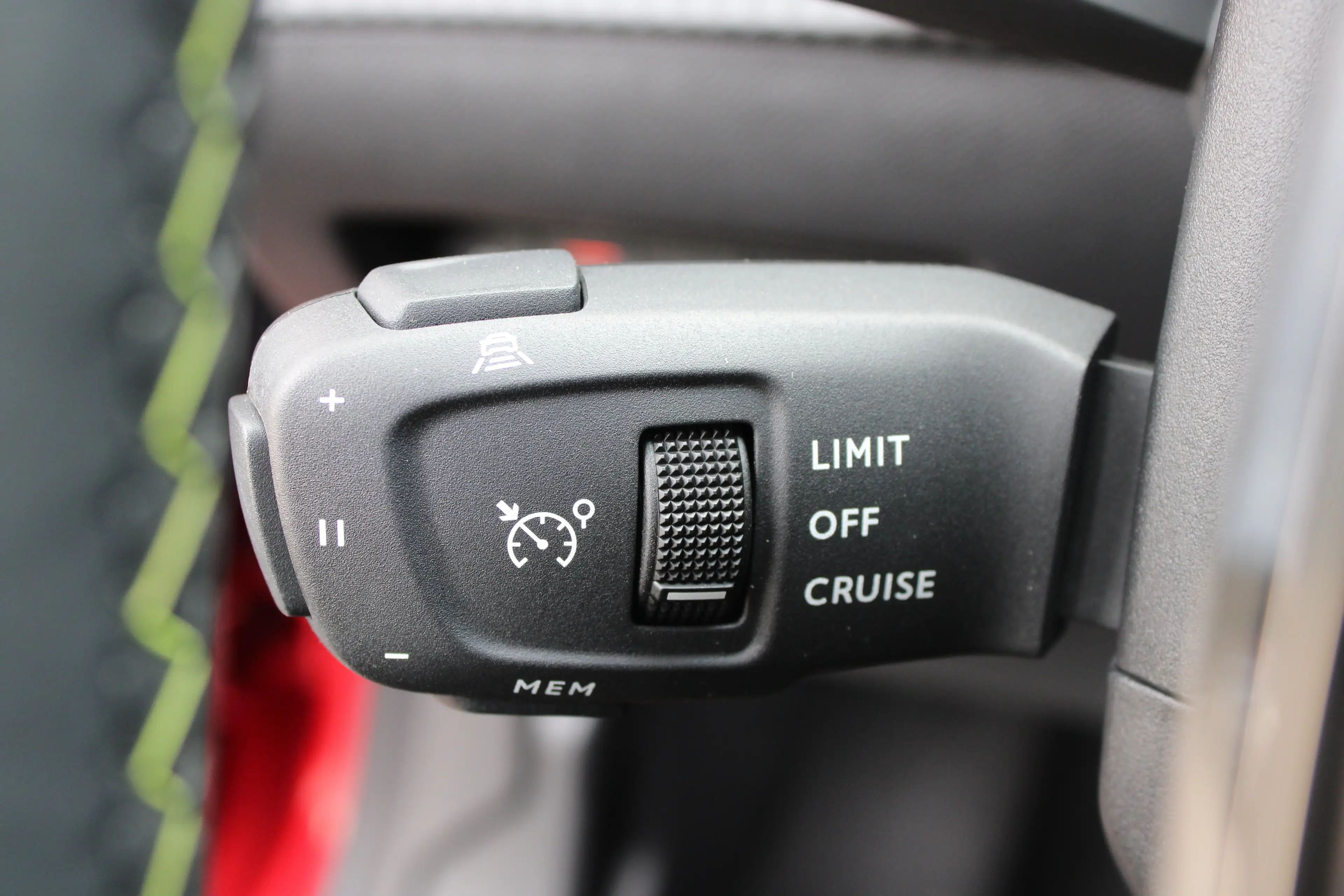 Peugeot e-208 EV GT Pack 50 kWh | Fase 3 laden | SOH 100% | Navi — photo 23