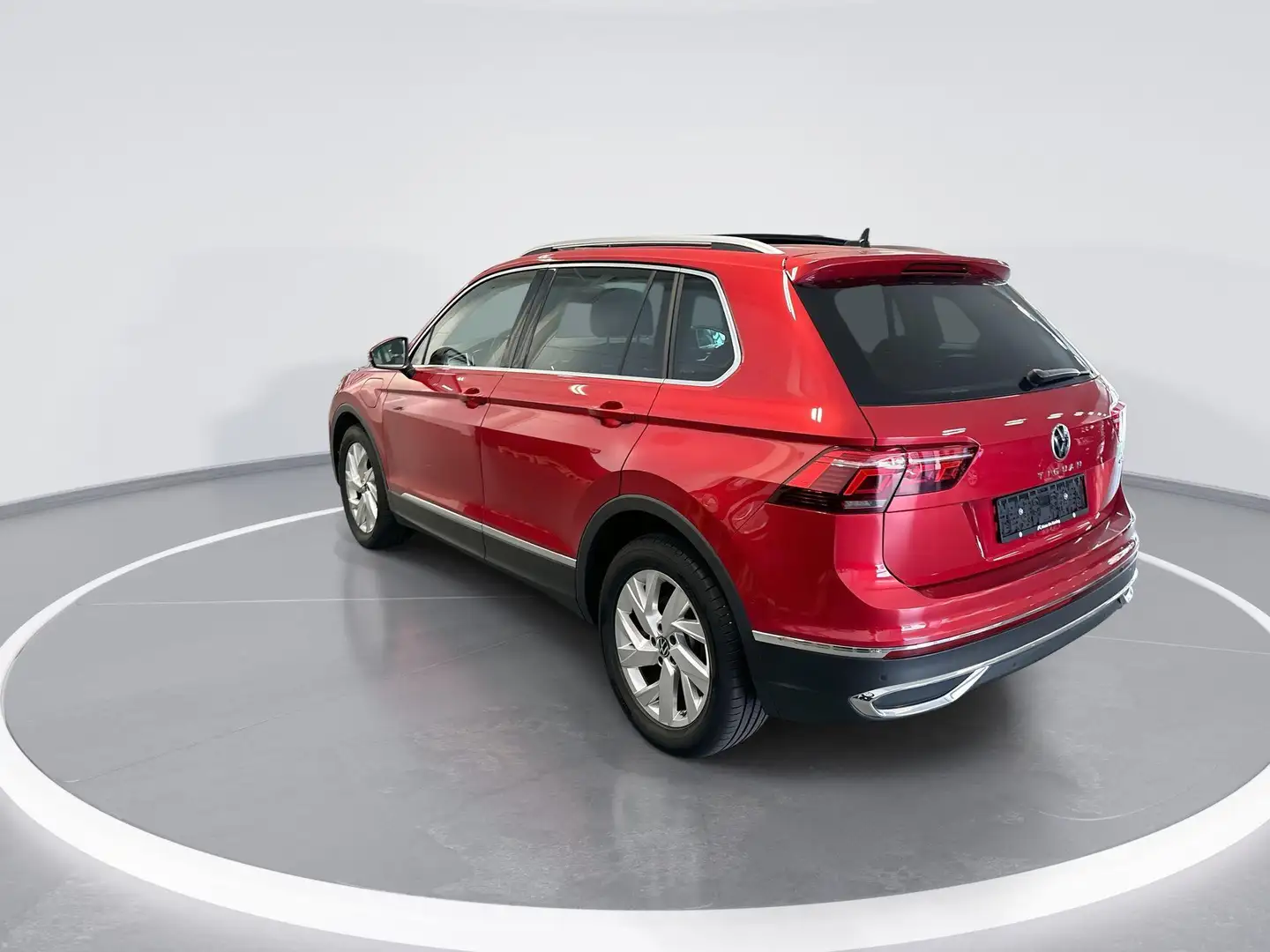 Volkswagen Tiguan 1.4 Tsi 245pk DSG eHybrid Elegance · Panoramadak · Rood - 2