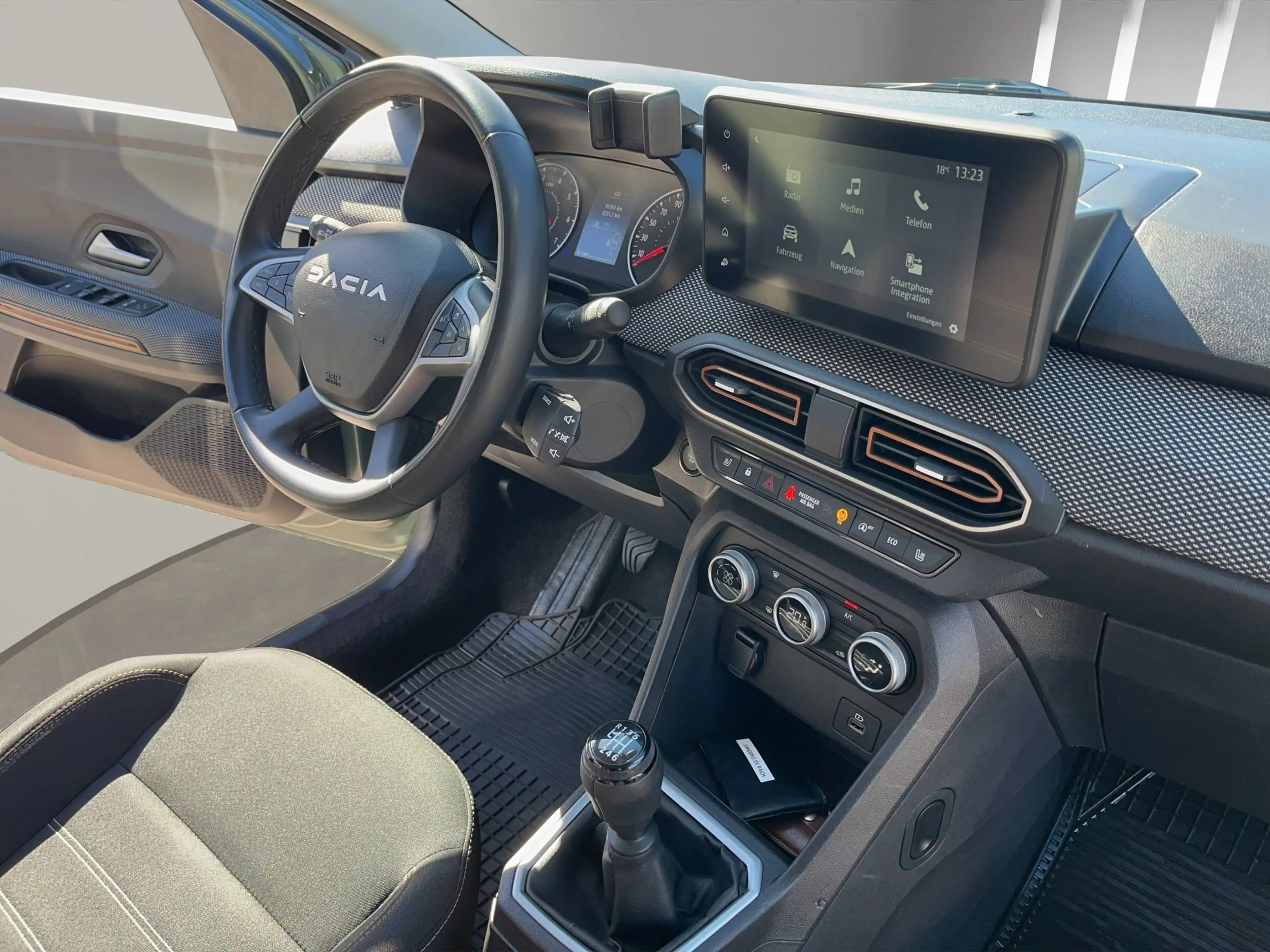 Dacia Sandero Stepway Expression — photo 5