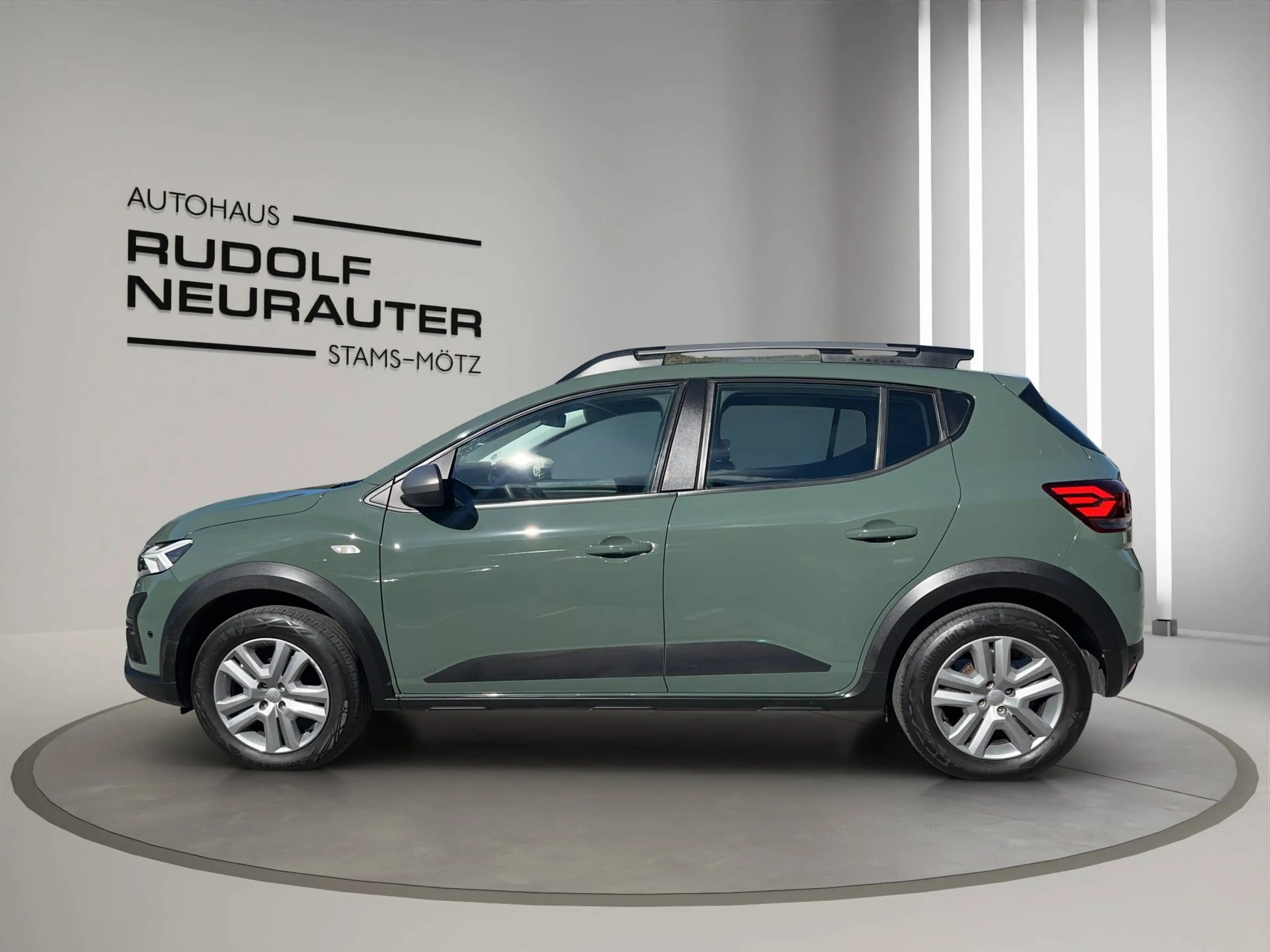 Dacia Sandero Stepway Expression — photo 11