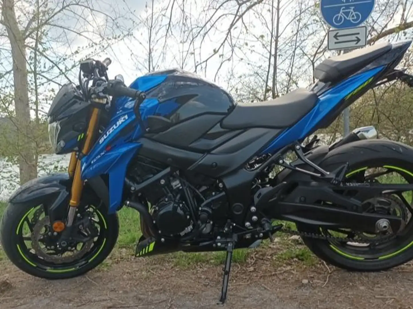 Suzuki GSX-S 750 Azul - 1